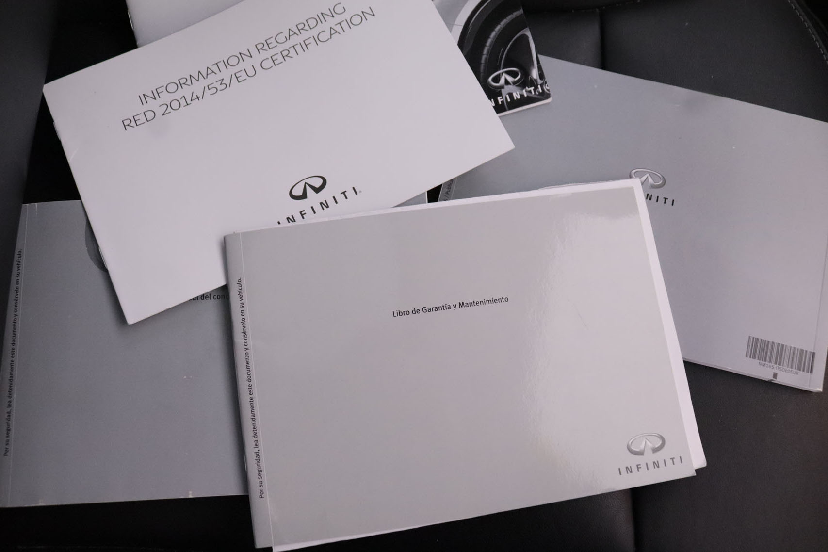 Infiniti Qx30 2.0T PREMIUM TECH AWD AUTO 211CV 5P # CUERO, TECHO PANORAMICO, NAVY foto 30