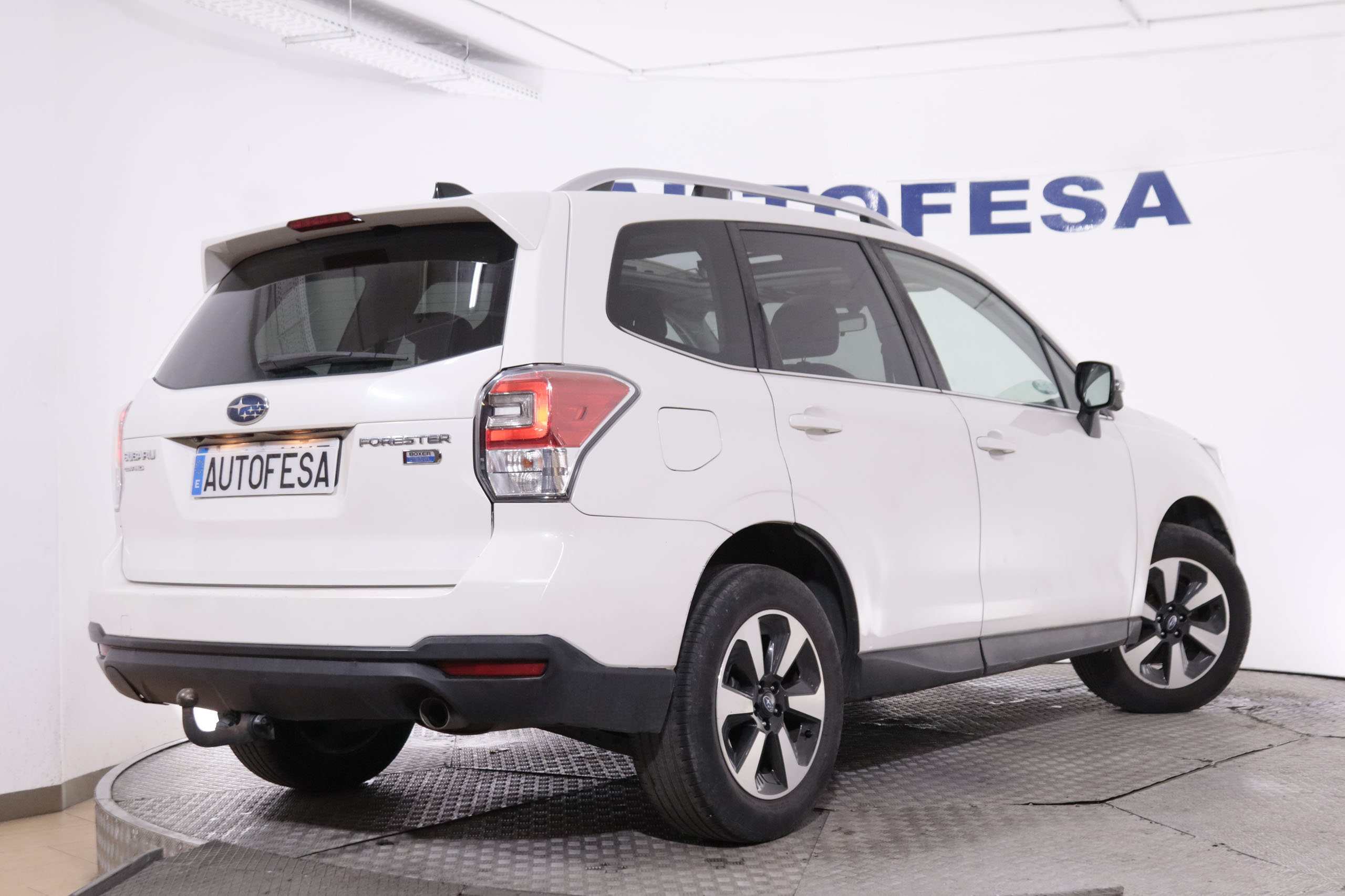 Subaru Forester 2.0TD EXECUTIVE LINEARTRONIC 4X4 AUTO 150CV 5P #CUERO, TECHO ELEC, NAVY foto 5