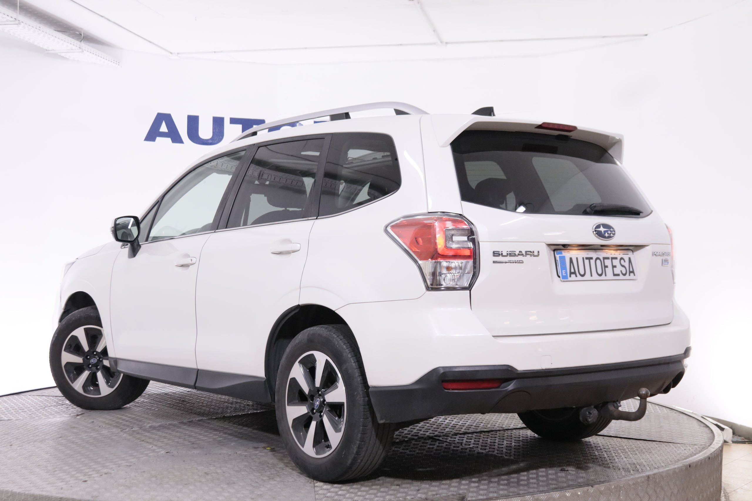 Subaru Forester 2.0TD EXECUTIVE LINEARTRONIC 4X4 AUTO 150CV 5P #CUERO, TECHO ELEC, NAVY foto 7