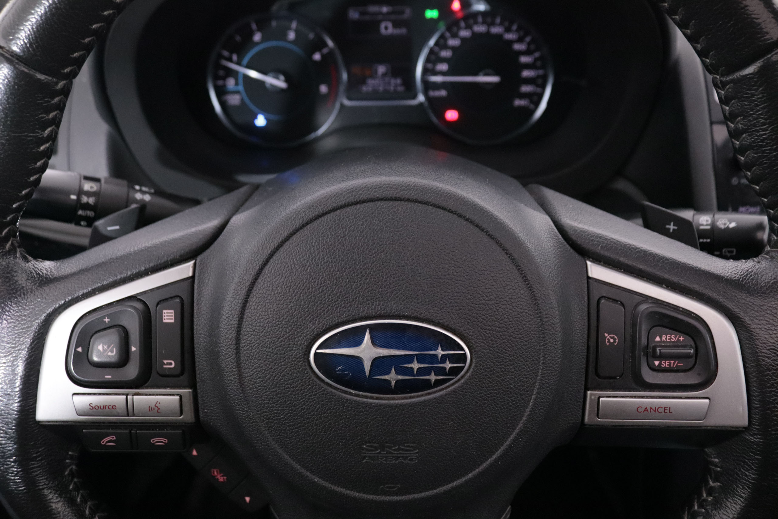 Subaru Forester 2.0TD EXECUTIVE LINEARTRONIC 4X4 AUTO 150CV 5P #CUERO, TECHO ELEC, NAVY foto 17