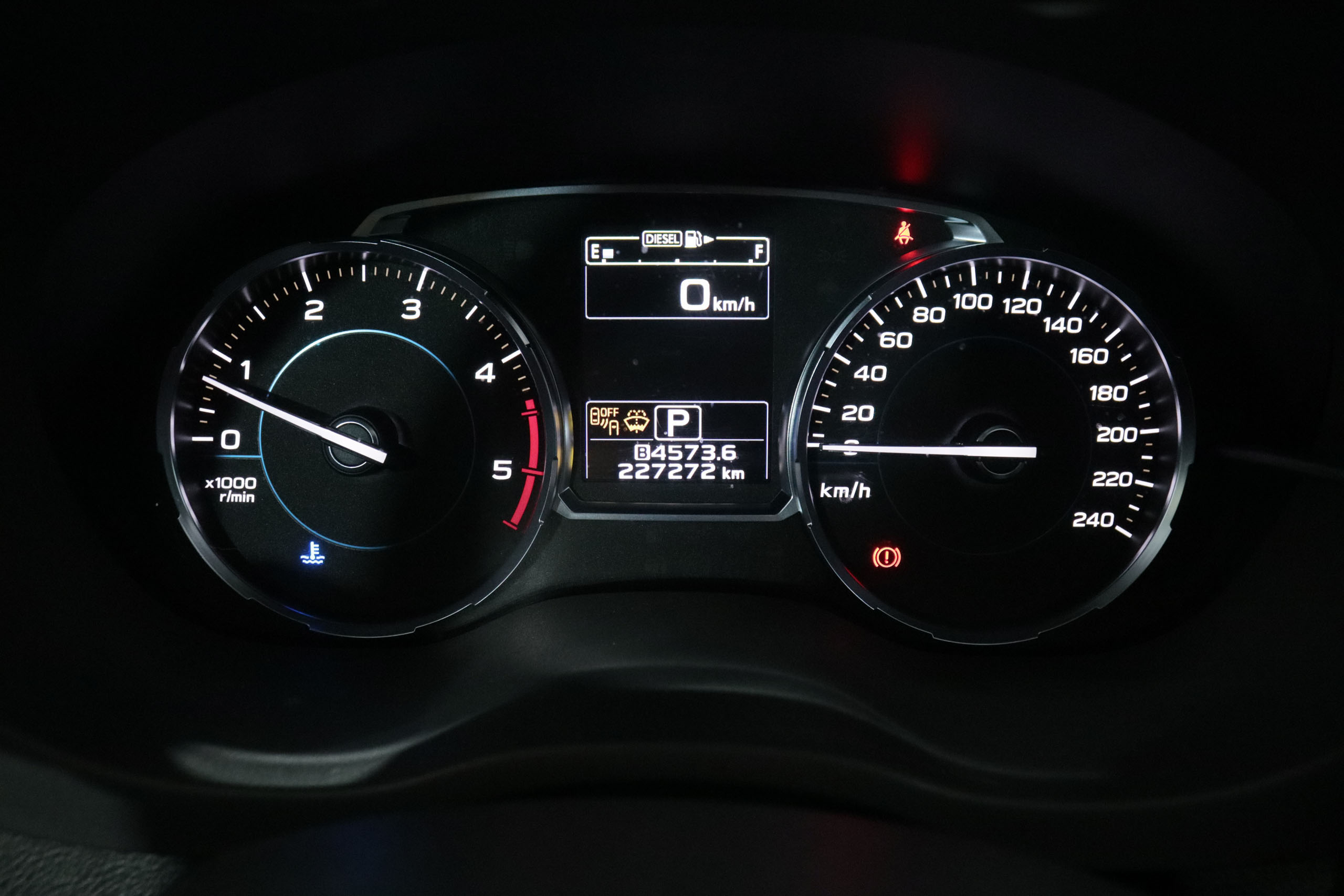 Subaru Forester 2.0TD EXECUTIVE LINEARTRONIC 4X4 AUTO 150CV 5P #CUERO, TECHO ELEC, NAVY foto 18