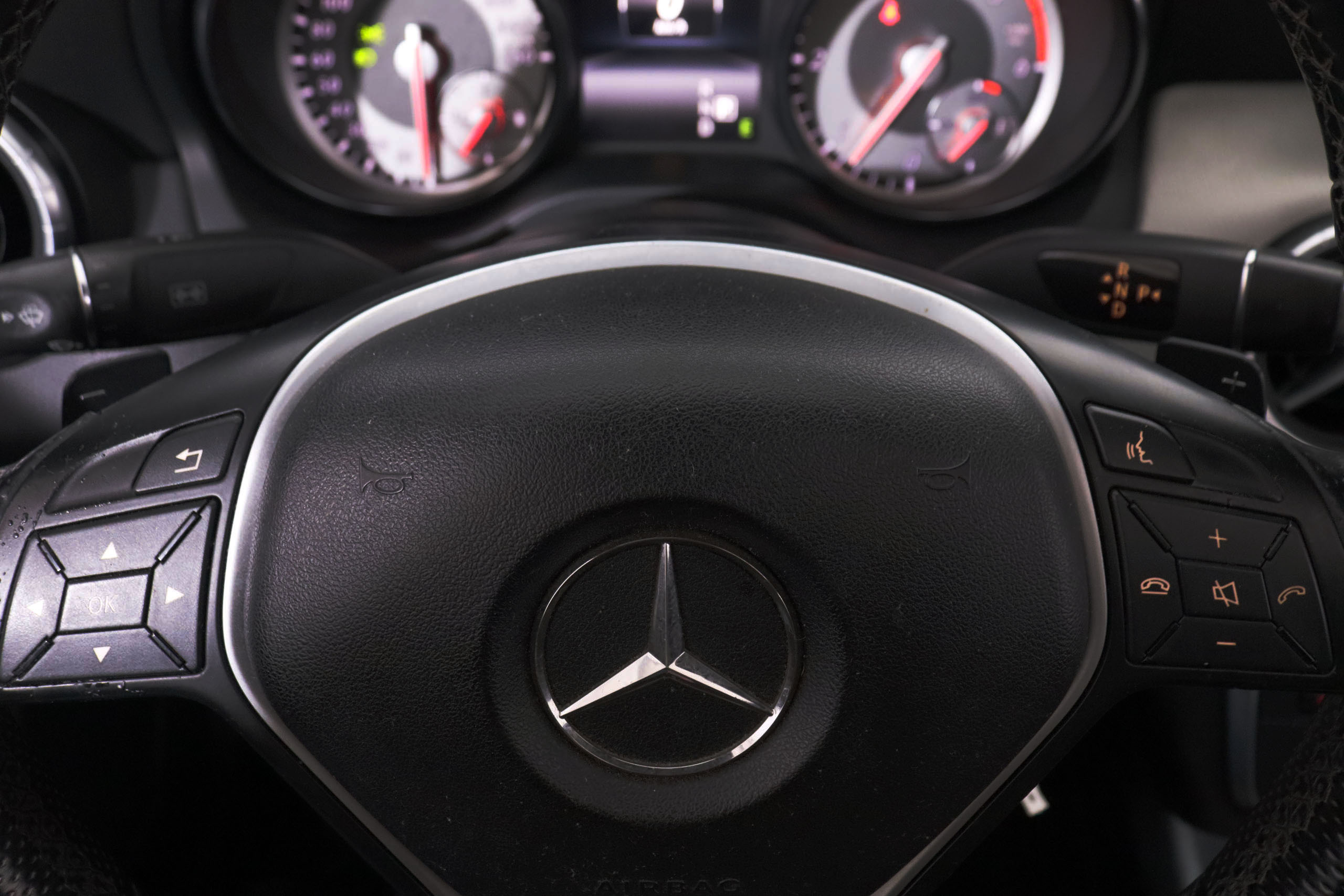 Mercedes-benz Cla 220 CLASE CLA220 CDI AUTO 170CV 4P #TECHO ELEC PANORAMICO, PARKTRONIC foto 18