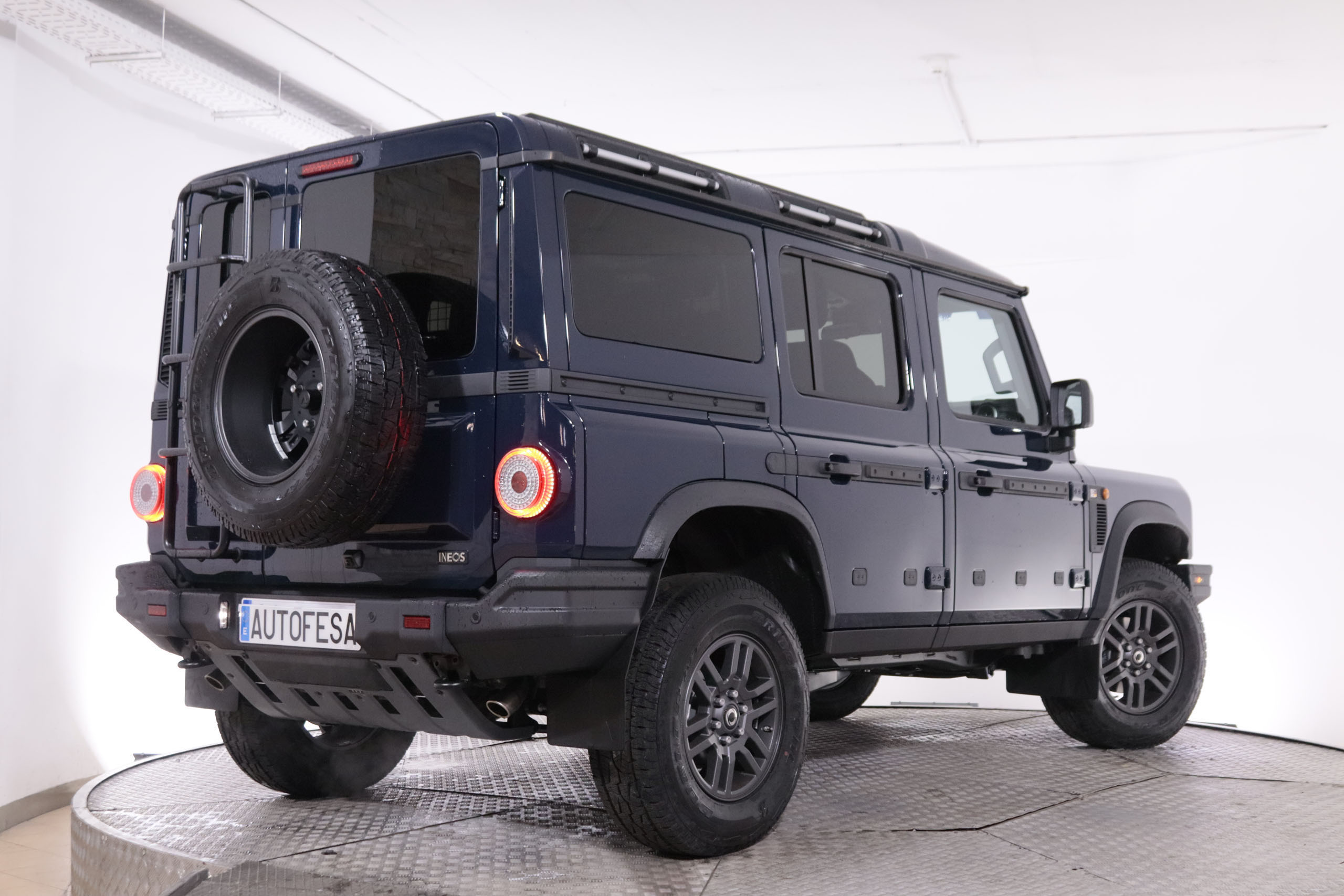 Ineos Grenadier 3.0 4X4 AUTO 286CV 5P VENTA SOLO PROFESIONALES # GARANTIA FAB 2030, PARKTRONIC foto 5