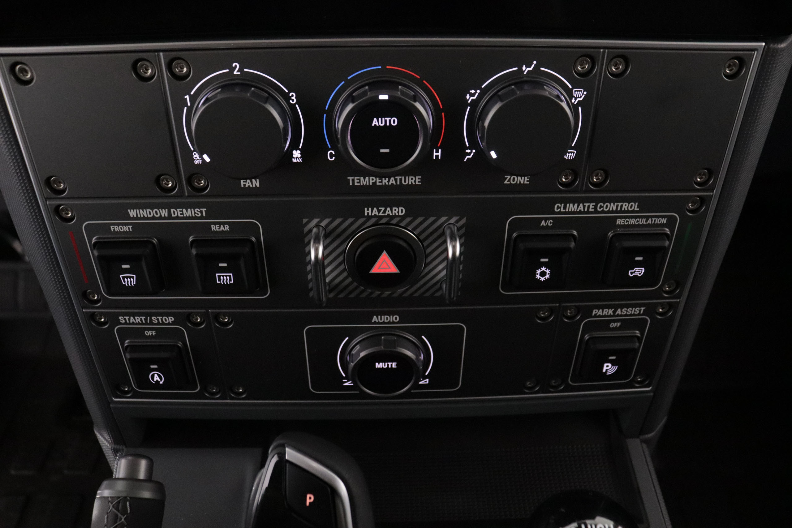 Ineos Grenadier 3.0 4X4 AUTO 286CV 5P VENTA SOLO PROFESIONALES # GARANTIA FAB 2030, PARKTRONIC foto 24