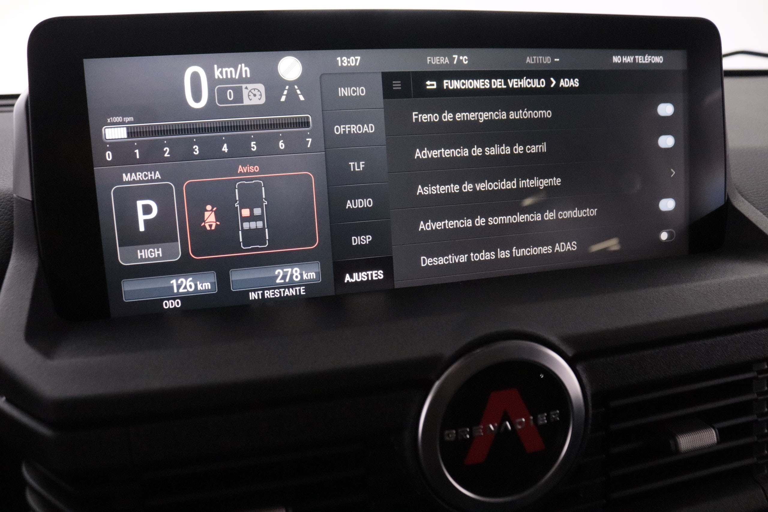 Ineos Grenadier 3.0 4X4 AUTO 286CV 5P VENTA SOLO PROFESIONALES # GARANTIA FAB 2030, PARKTRONIC foto 22