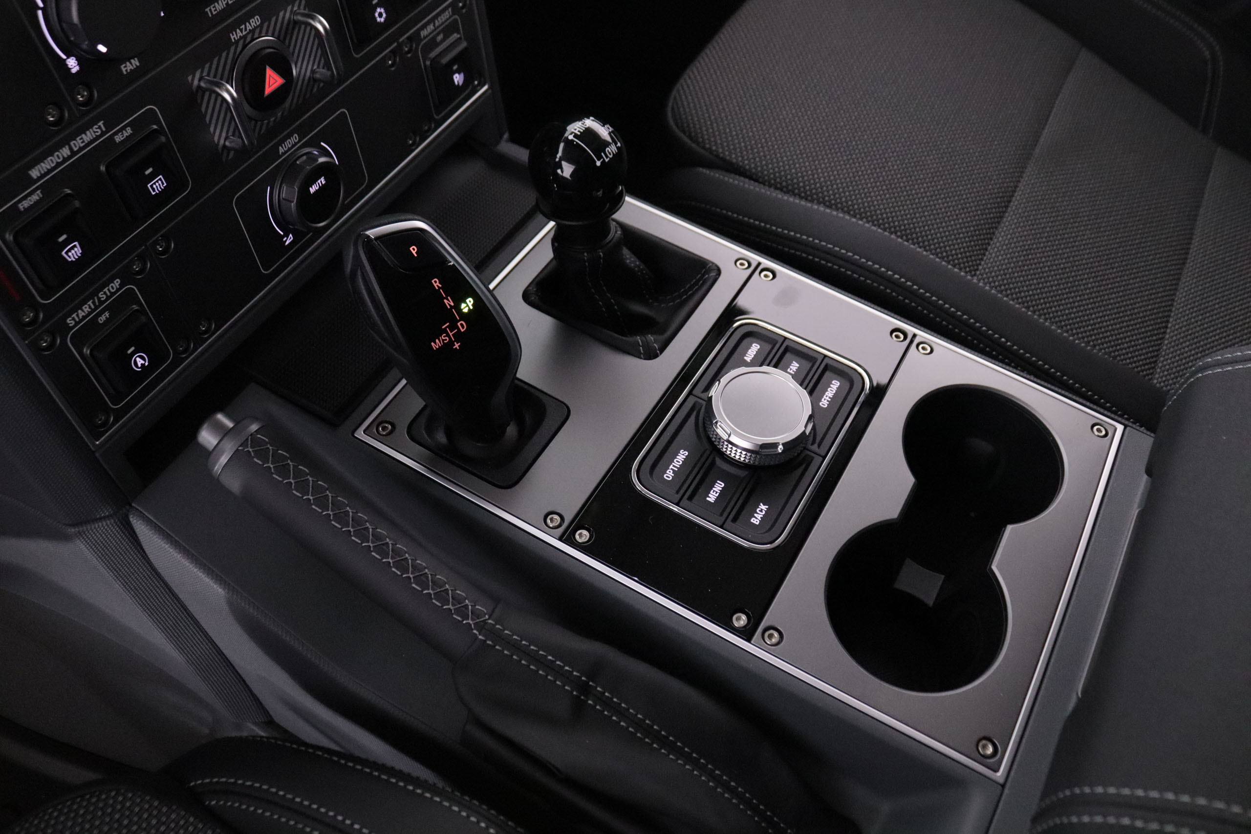 Ineos Grenadier 3.0 4X4 AUTO 286CV 5P VENTA SOLO PROFESIONALES # GARANTIA FAB 2030, PARKTRONIC foto 25