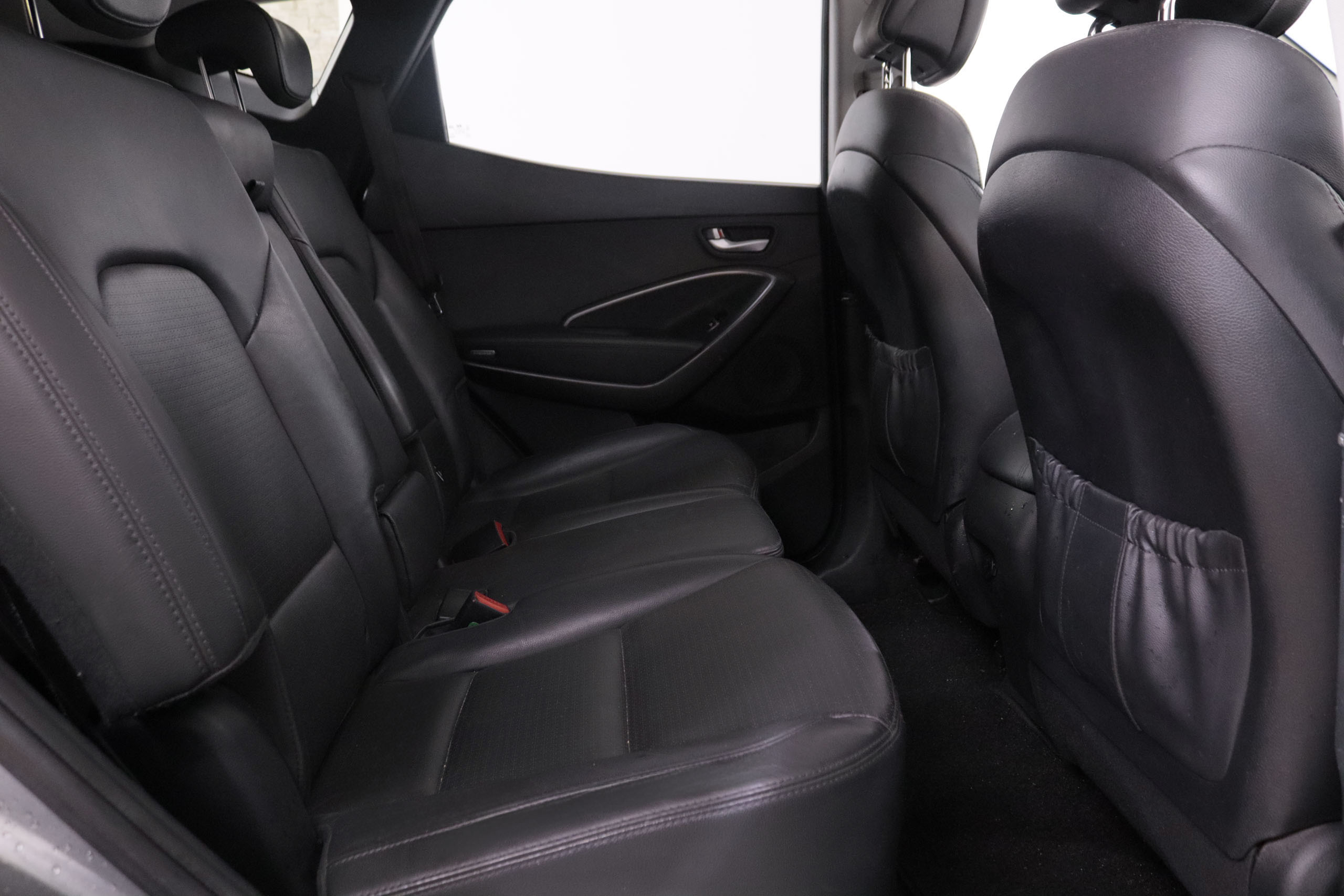 Hyundai Santa Fe 2.2 CRD AWD 197CV 7PLAZAS 5P # CUERO, TECHO ELEC PANORAMICO, NAVY, PARKTRONIC foto 24