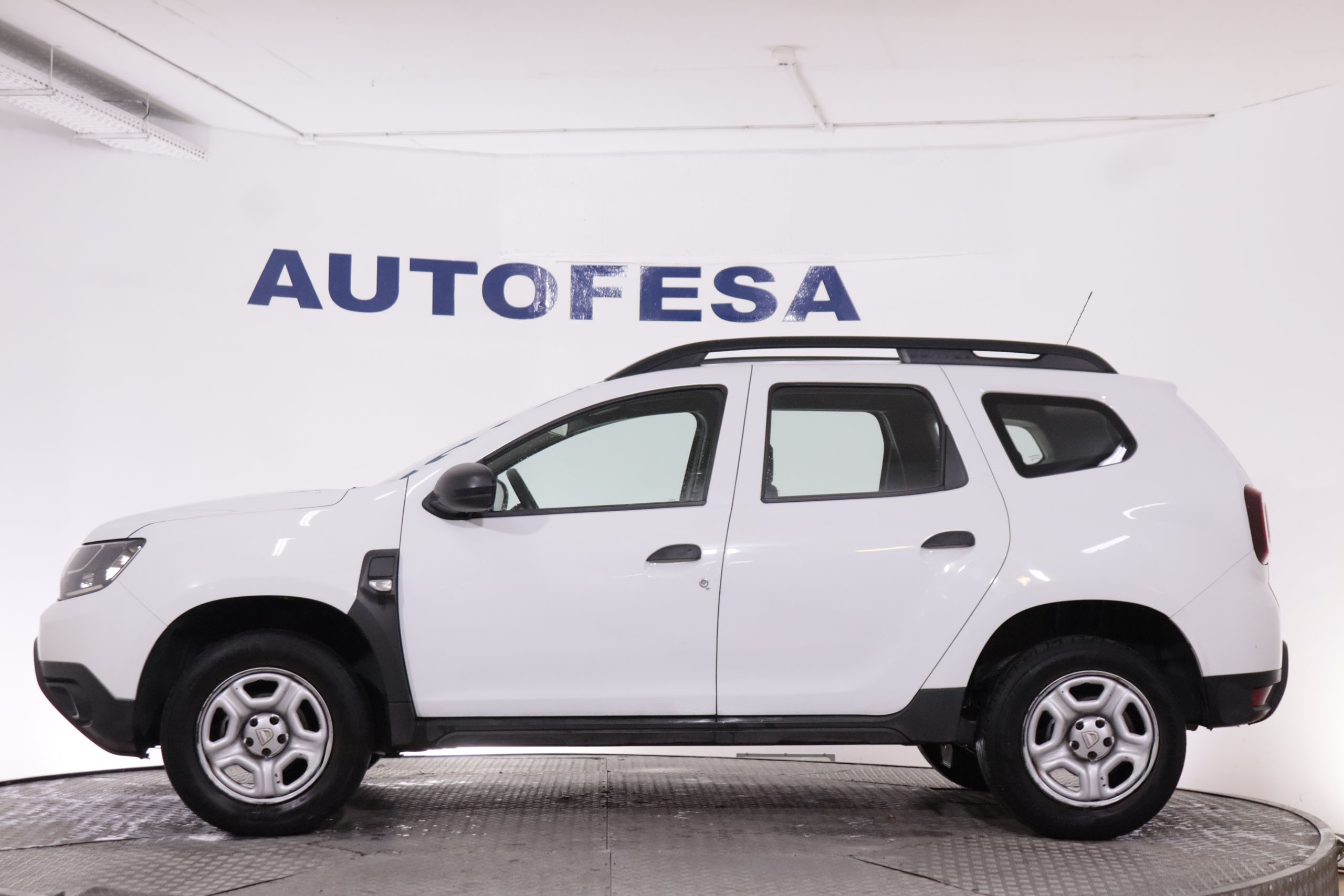 Dacia Duster 1.6 ESSENTIAL 115CV 5P #NAVY, BLUETOOTH foto 9