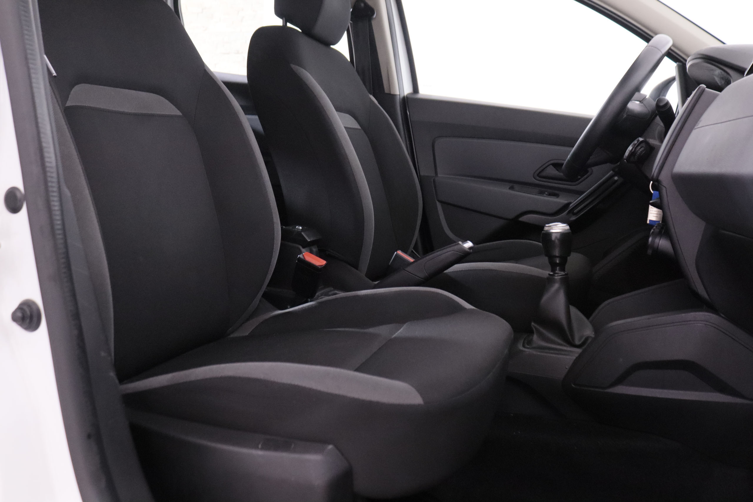 Dacia Duster 1.6 ESSENTIAL 115CV 5P #NAVY, BLUETOOTH foto 22