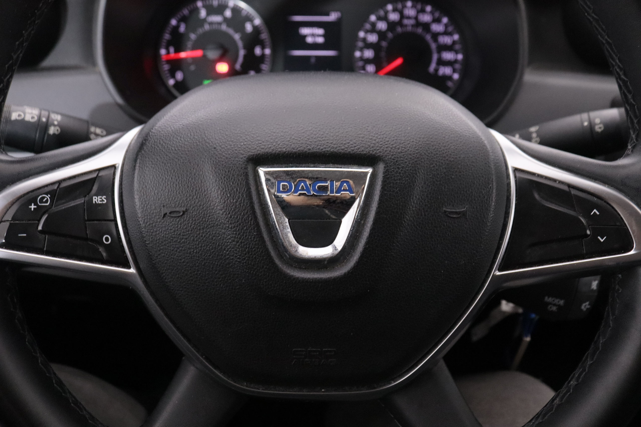 Dacia Duster 1.6 ESSENTIAL 115CV 5P #NAVY, BLUETOOTH foto 17