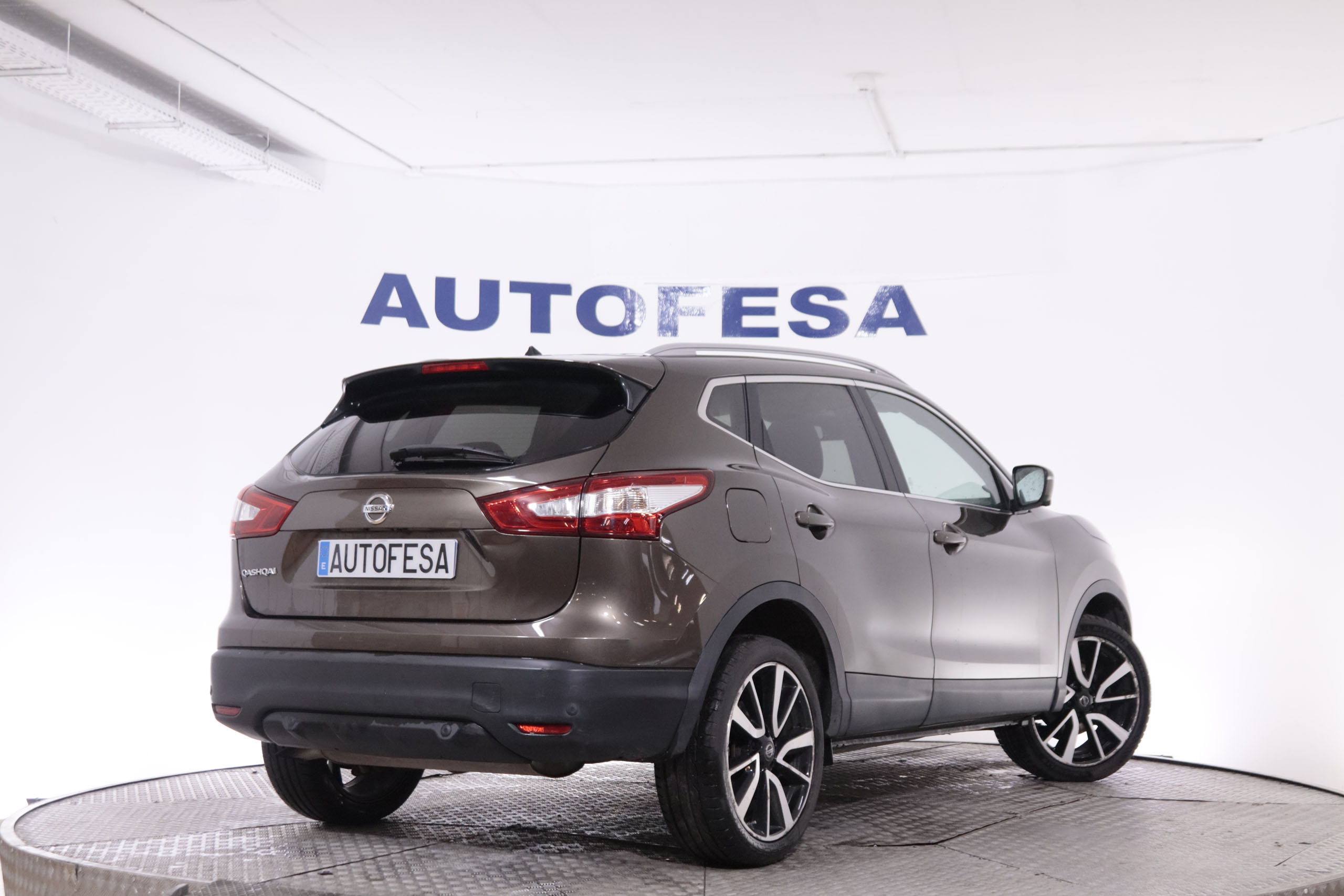 Nissan Qashqai 1.6 DIG-T TEKNA 163CV 5P # CUERO, TECHO PANORAMICO, NAVY foto 5