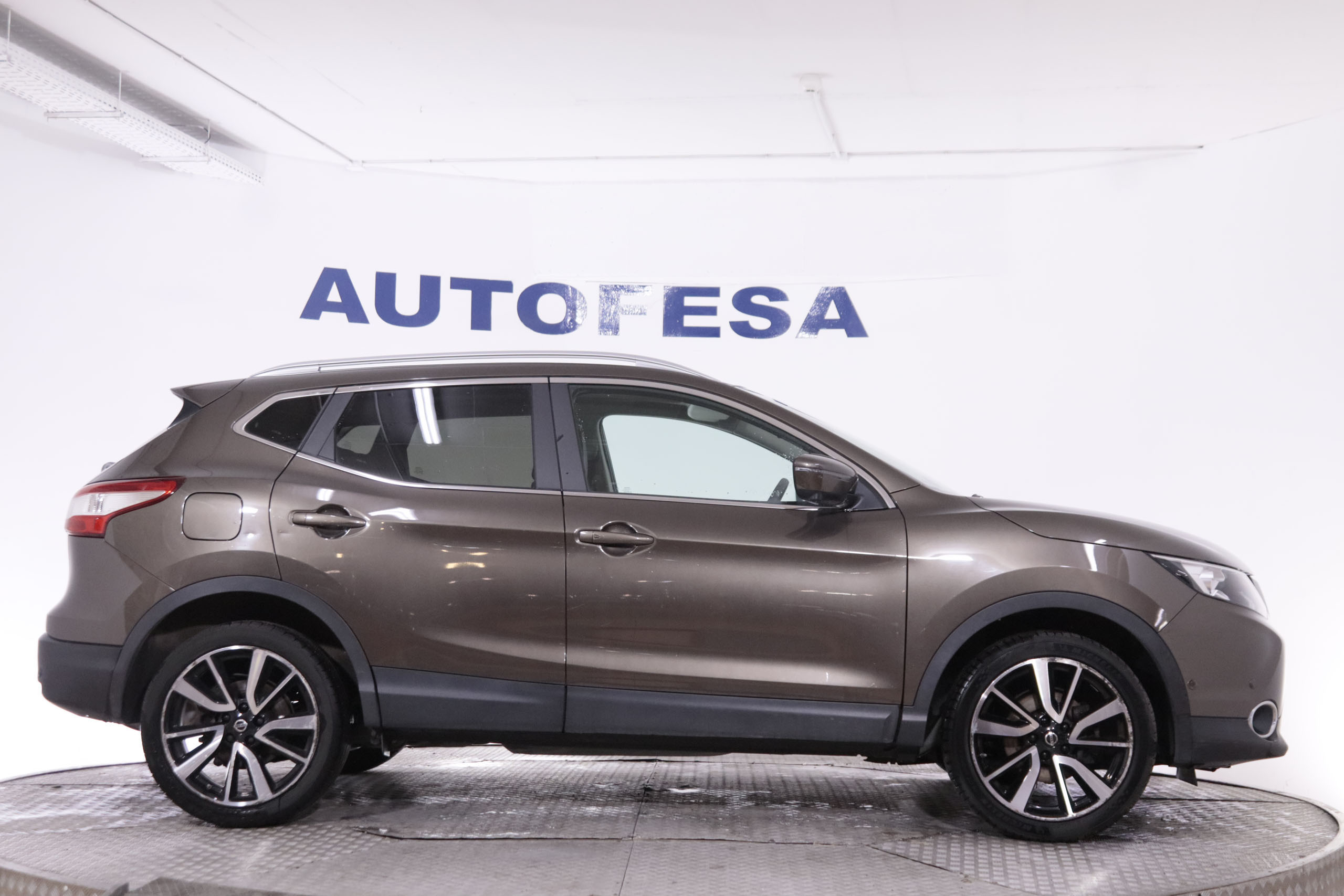 Nissan Qashqai 1.6 DIG-T TEKNA 163CV 5P # CUERO, TECHO PANORAMICO, NAVY foto 10