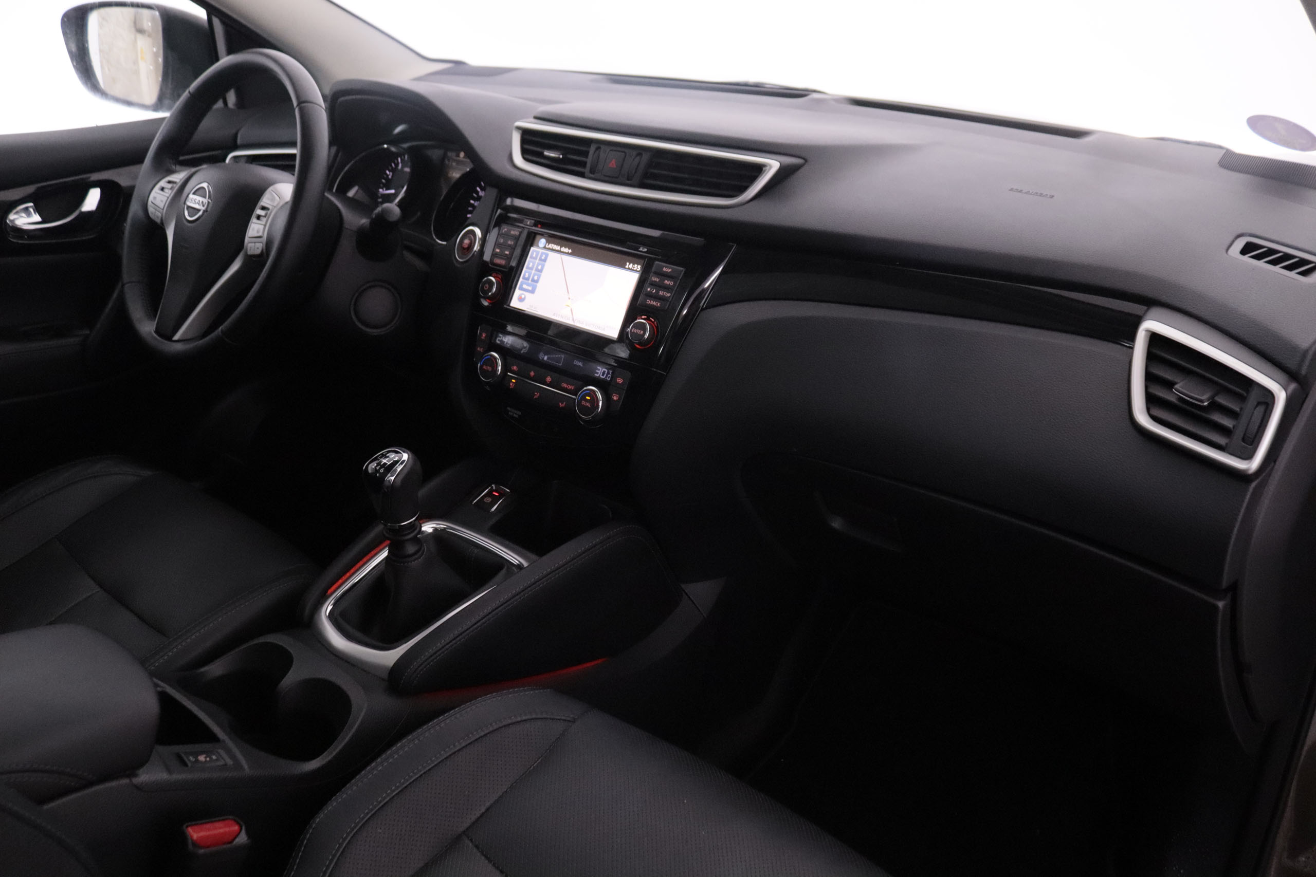 Nissan Qashqai 1.6 DIG-T TEKNA 163CV 5P # CUERO, TECHO PANORAMICO, NAVY foto 15