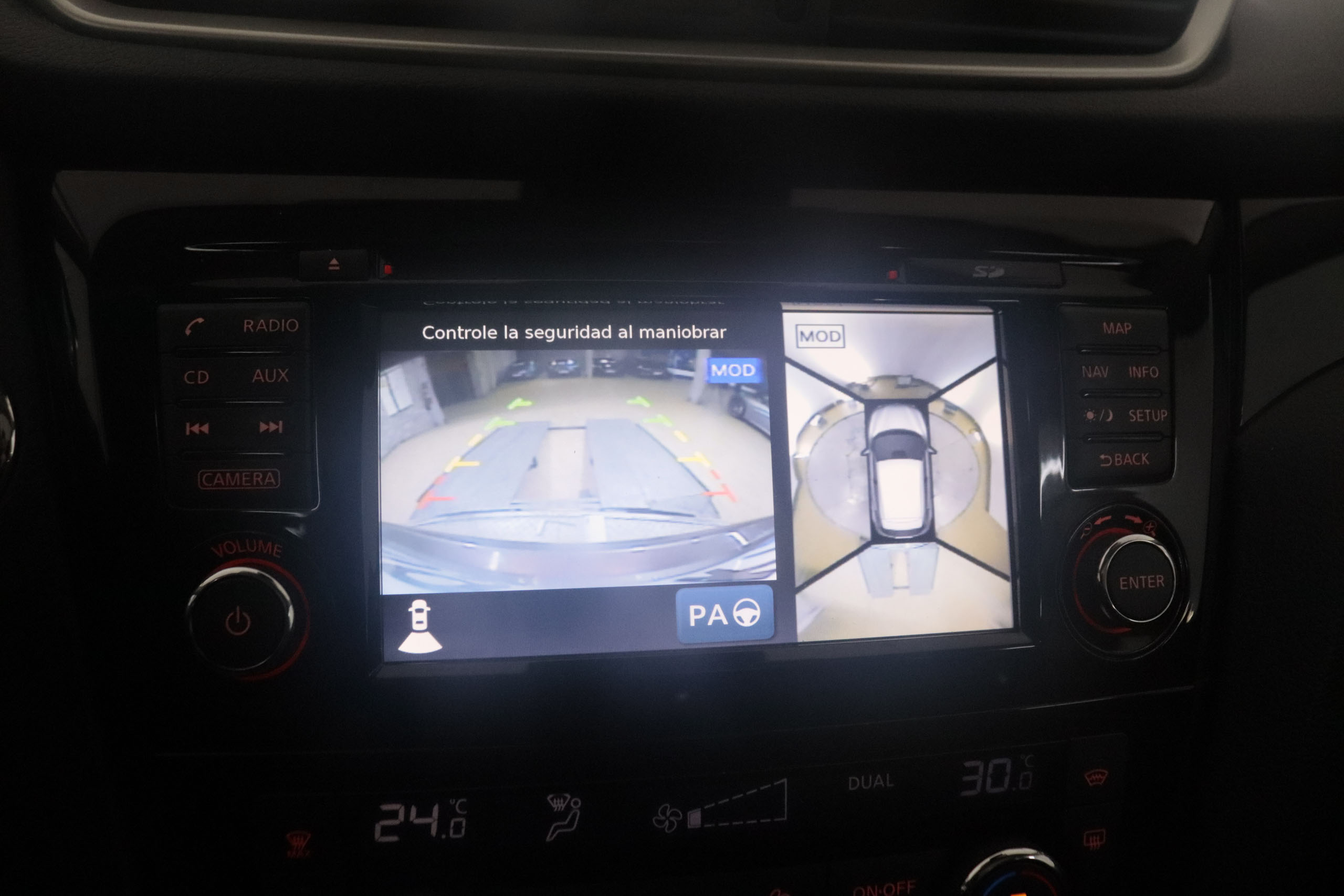 Nissan Qashqai 1.6 DIG-T TEKNA 163CV 5P # CUERO, TECHO PANORAMICO, NAVY foto 21