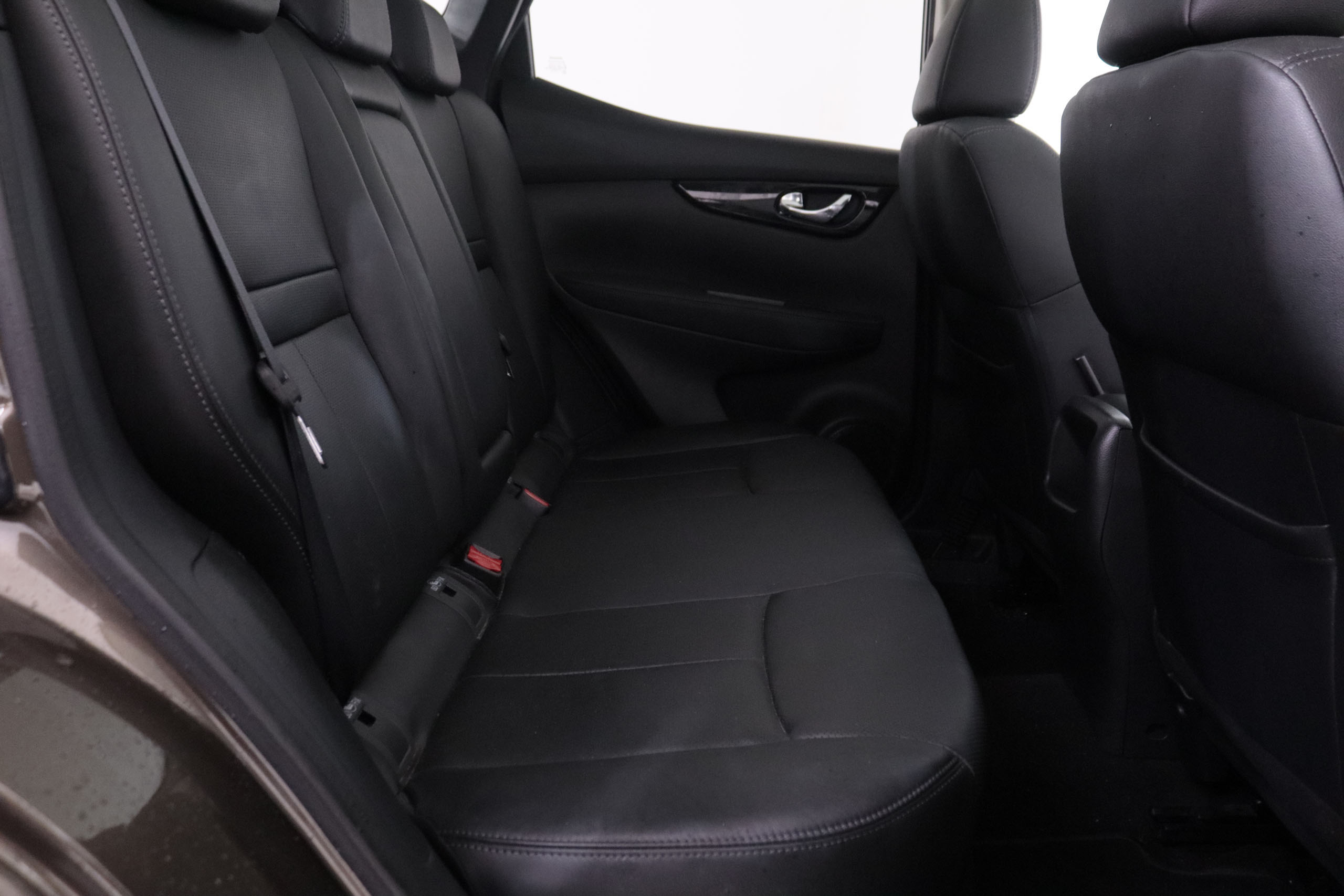 Nissan Qashqai 1.6 DIG-T TEKNA 163CV 5P # CUERO, TECHO PANORAMICO, NAVY foto 25