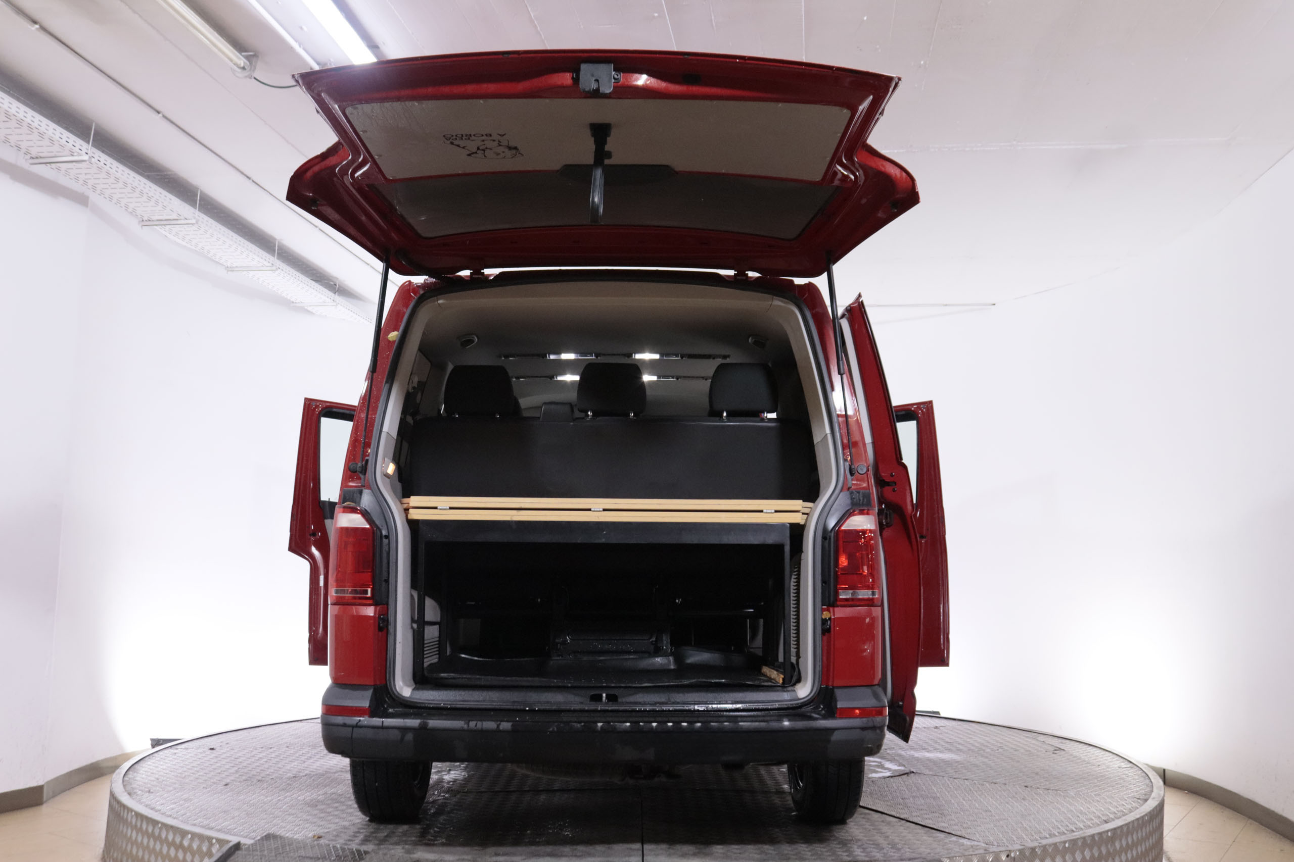 Volkswagen Caravelle 2.0 TDI KOMBI ORIGIN 115CV 9 PLAZAS 5P foto 10