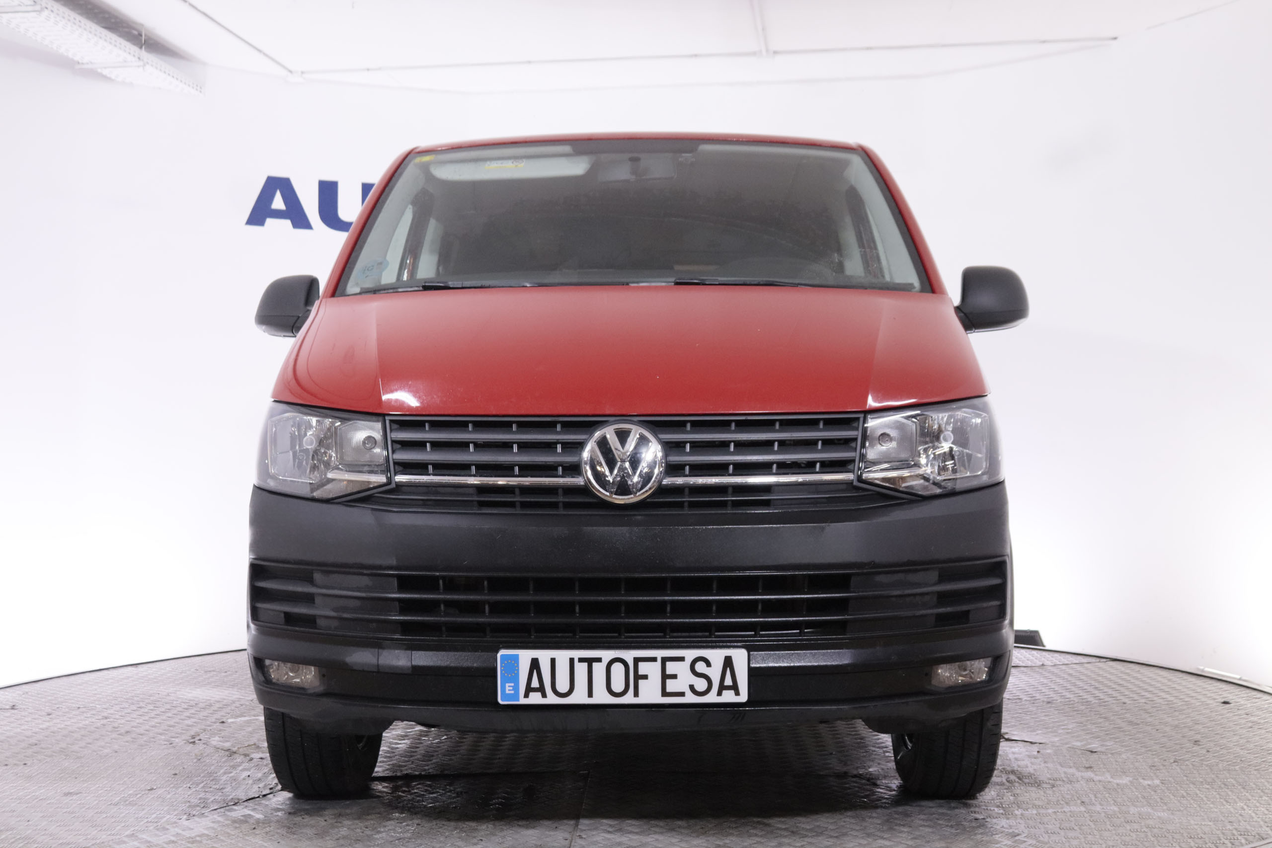 Volkswagen Caravelle 2.0 TDI KOMBI ORIGIN 115CV 9 PLAZAS 5P foto 2