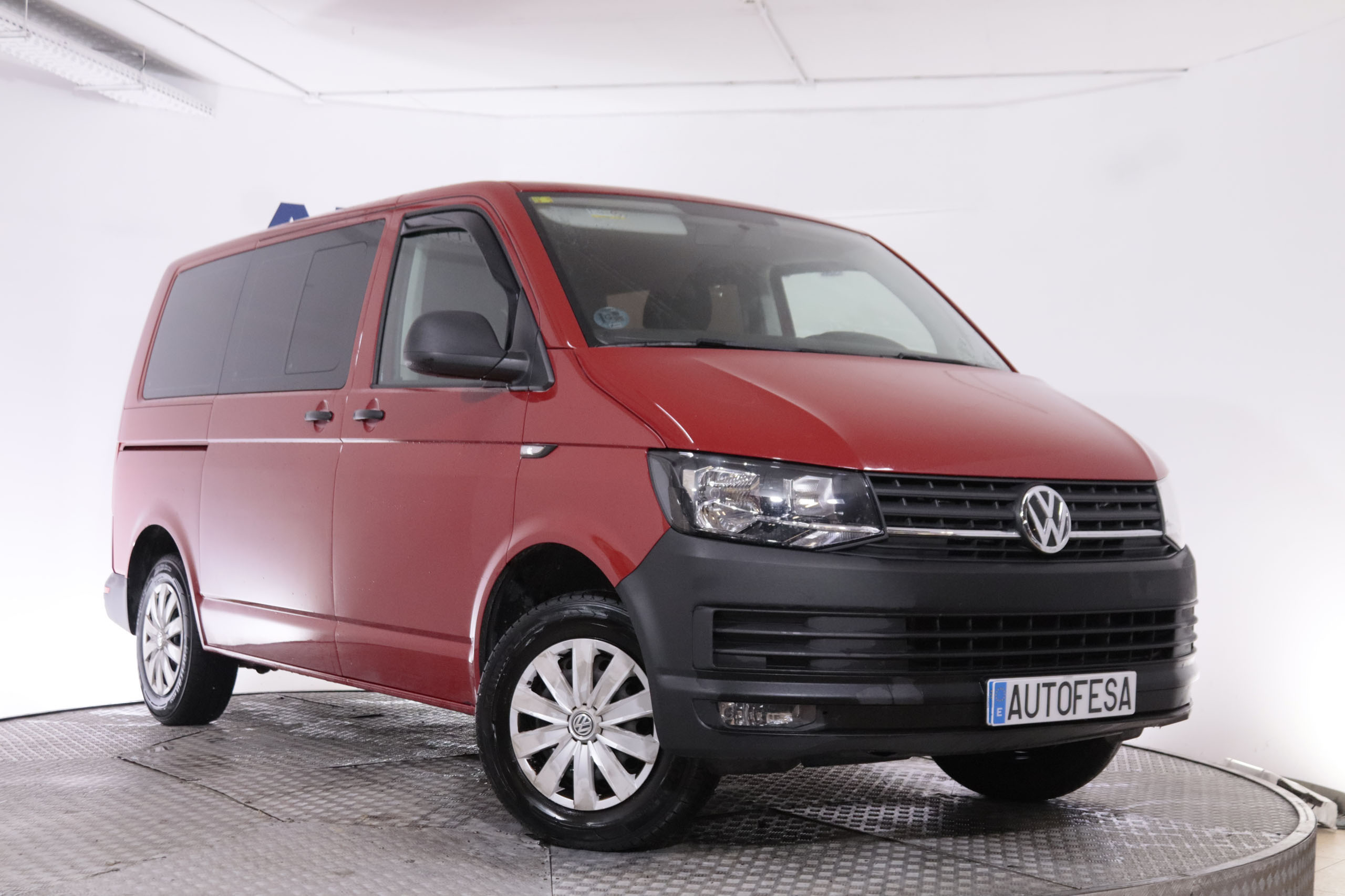 Volkswagen Caravelle 2.0 TDI KOMBI ORIGIN 115CV 9 PLAZAS 5P foto 3