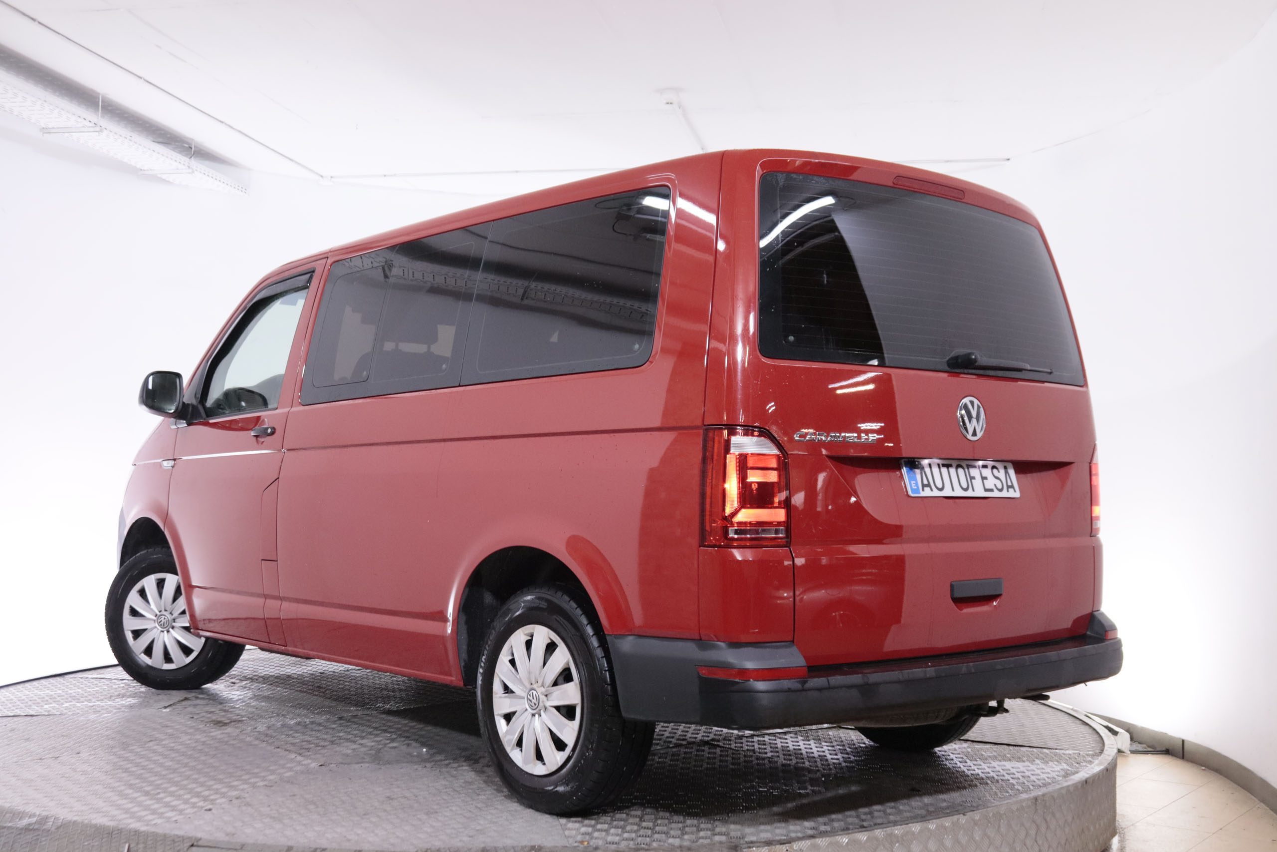 Volkswagen Caravelle 2.0 TDI KOMBI ORIGIN 115CV 9 PLAZAS 5P foto 5