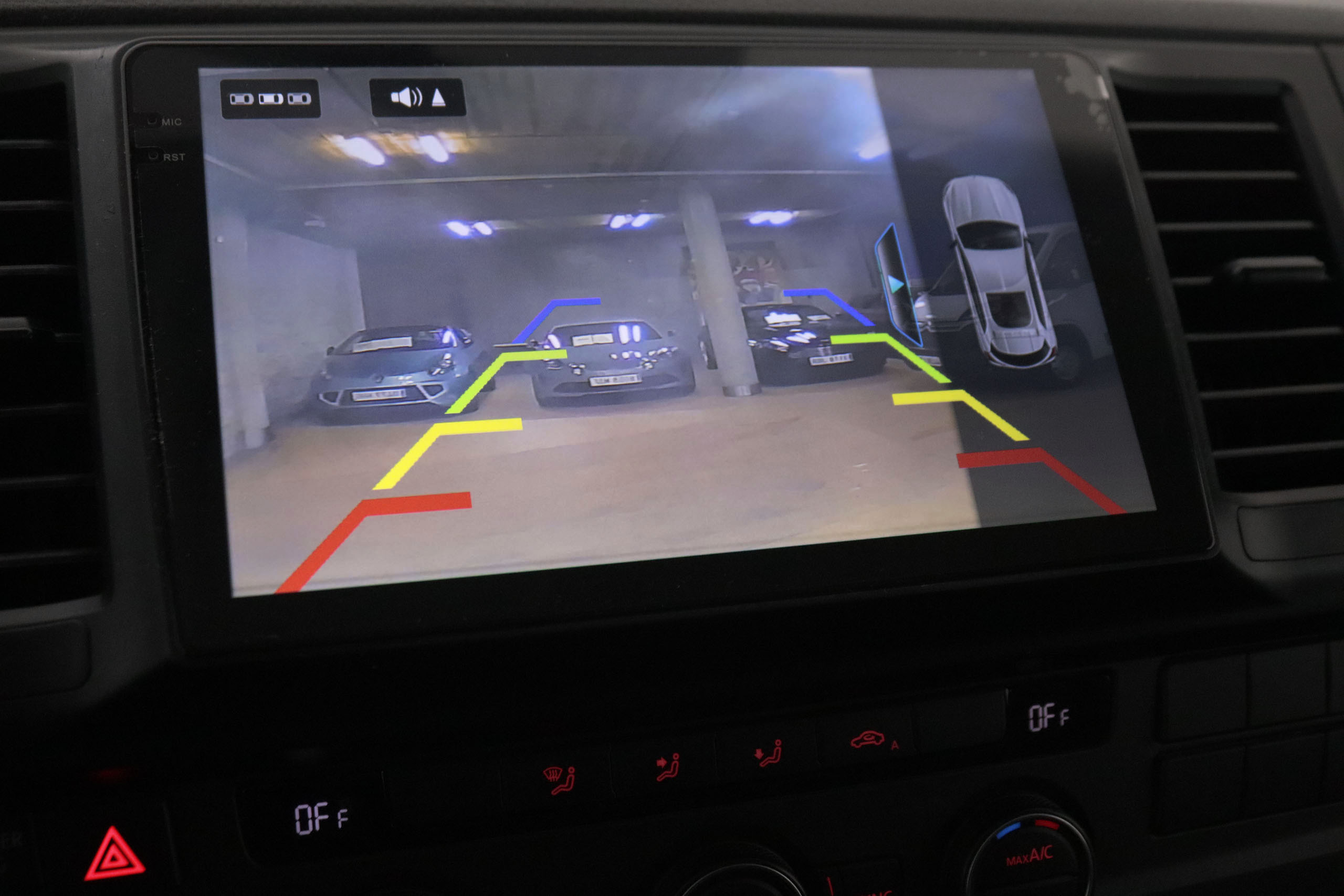 Volkswagen Caravelle 2.0 TDI KOMBI ORIGIN 115CV 9 PLAZAS 5P foto 20