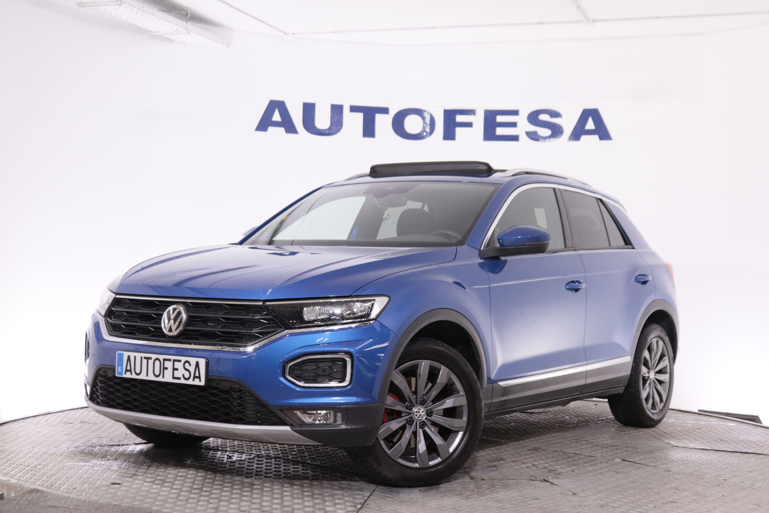 Volkswagen T-roc 2.0 TSI 4MOTION AUTO DSG 190CV 5P # TECHO ELEC PANORAMICO, NAVY foto 1