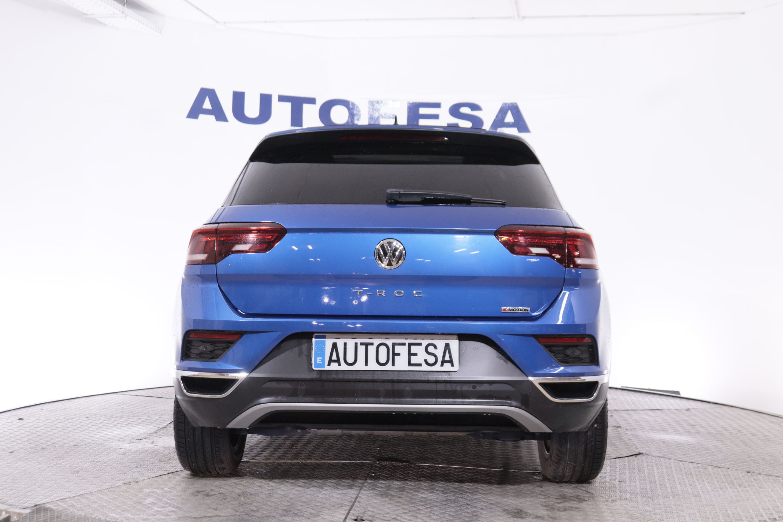 Volkswagen T-roc 2.0 TSI 4MOTION AUTO DSG 190CV 5P # TECHO ELEC PANORAMICO, NAVY foto 6