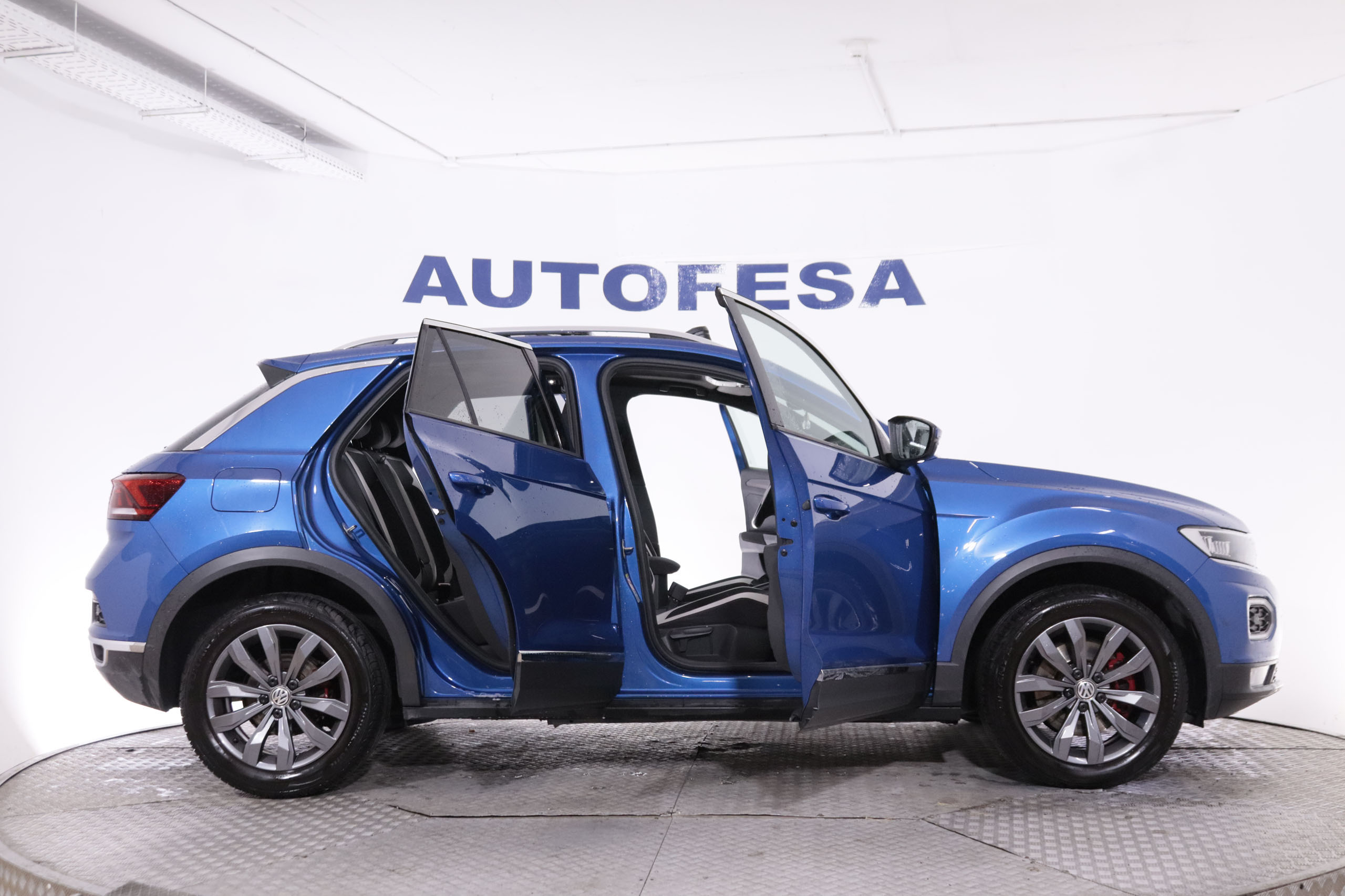 Volkswagen T-roc 2.0 TSI 4MOTION AUTO DSG 190CV 5P # TECHO ELEC PANORAMICO, NAVY foto 11