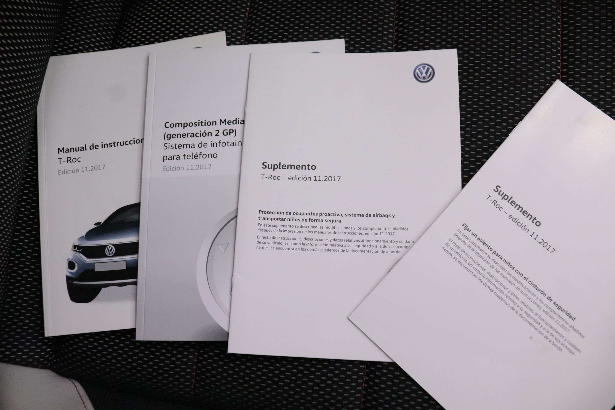 Volkswagen T-roc 2.0 TSI 4MOTION AUTO DSG 190CV 5P # TECHO ELEC PANORAMICO, NAVY foto 25