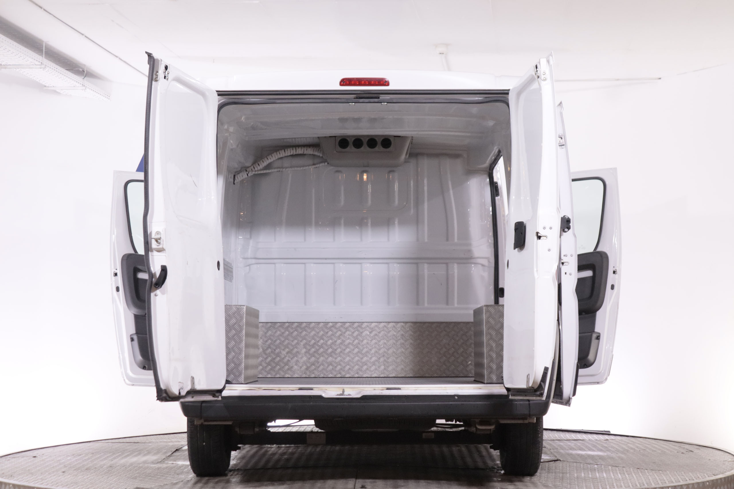 Citroen Jumper L1H1 2.0 EQUIPO DE FRIO 120CV 4P #IVA DEDUCIBLE, BLUETOOTH foto 10