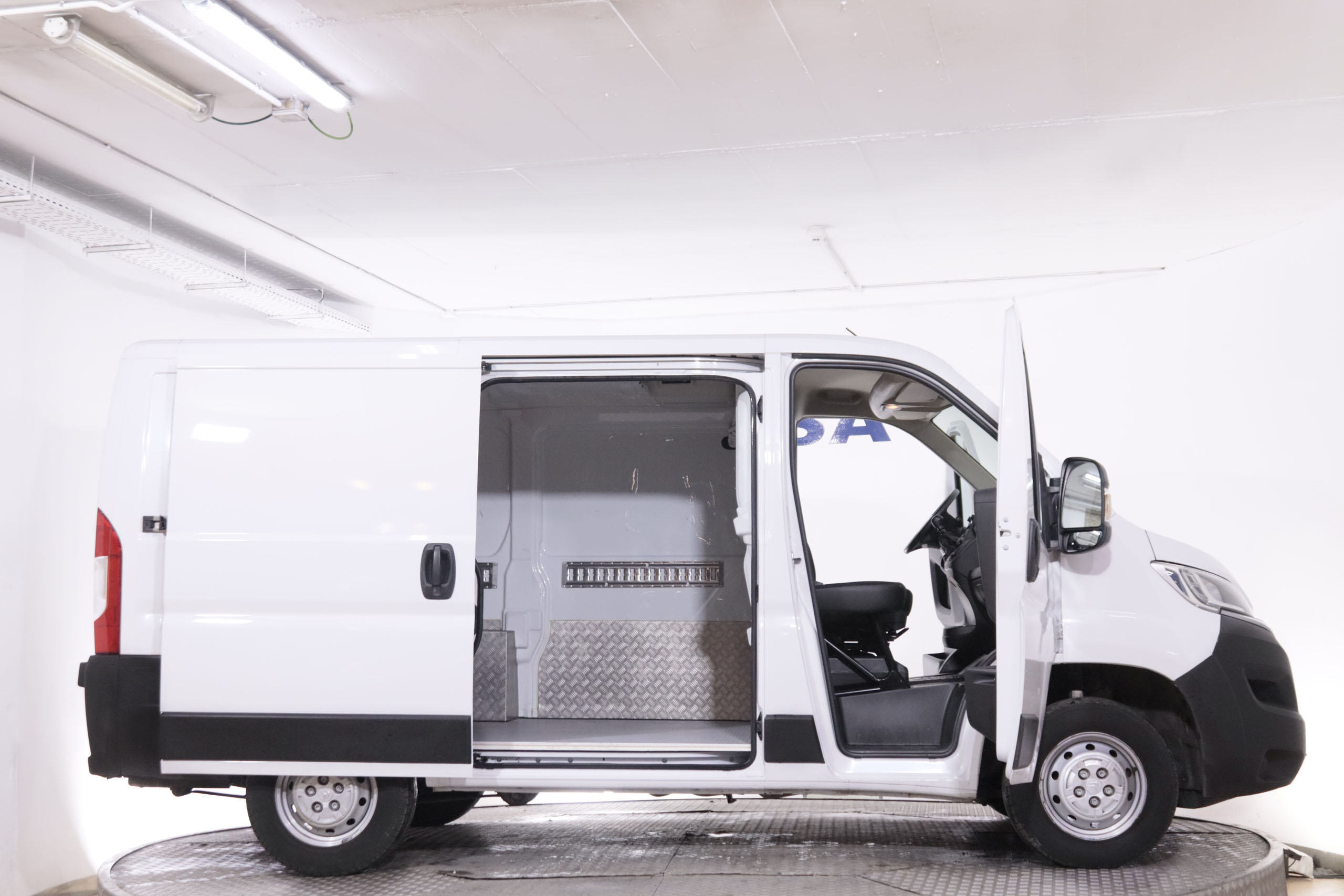 Citroen Jumper L1H1 2.0 EQUIPO DE FRIO 120CV 4P #IVA DEDUCIBLE, BLUETOOTH foto 11