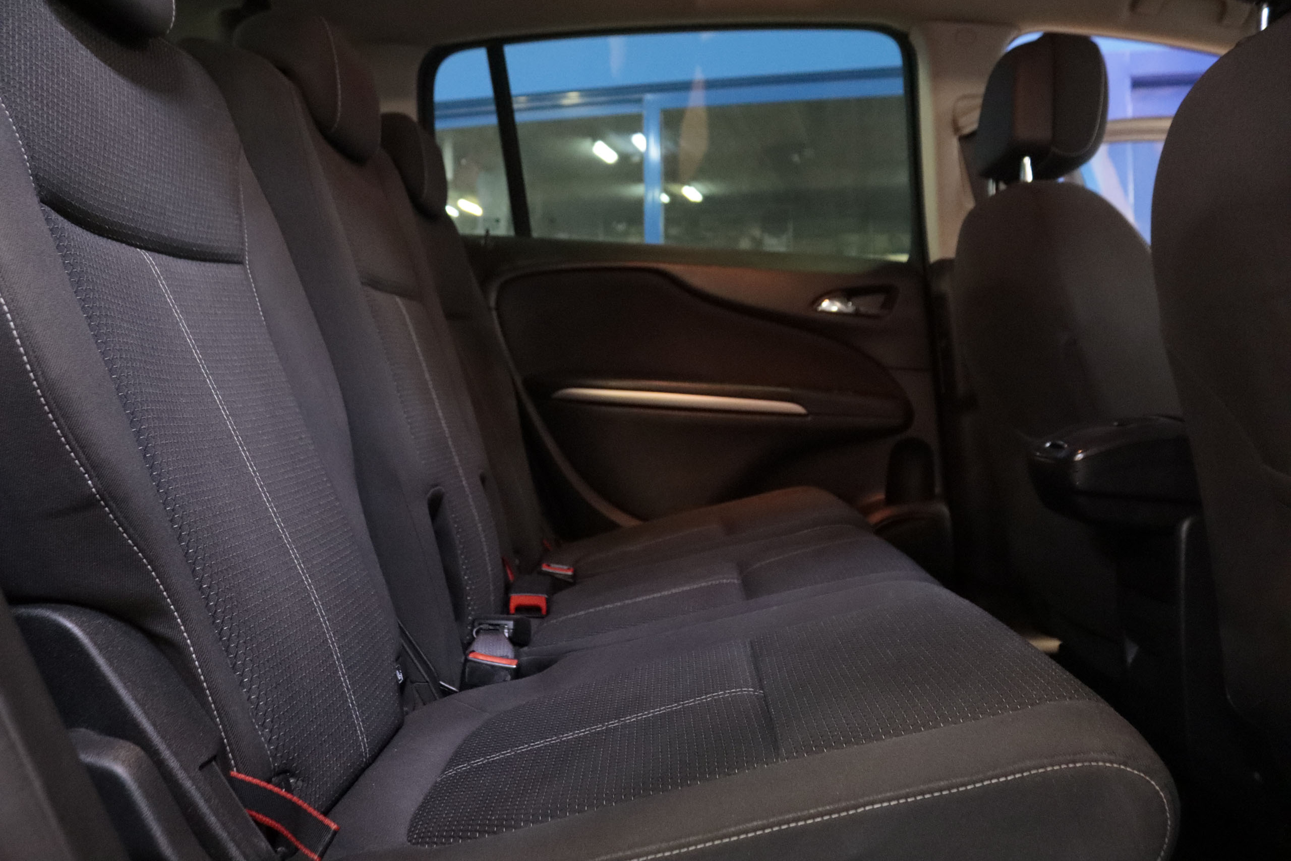 Opel Zafira 1.6T EDITION AUTO 136CV 7PLAZAS 5P #IVA DEDUCIBLE, NAVY,PARKTRONIC foto 22