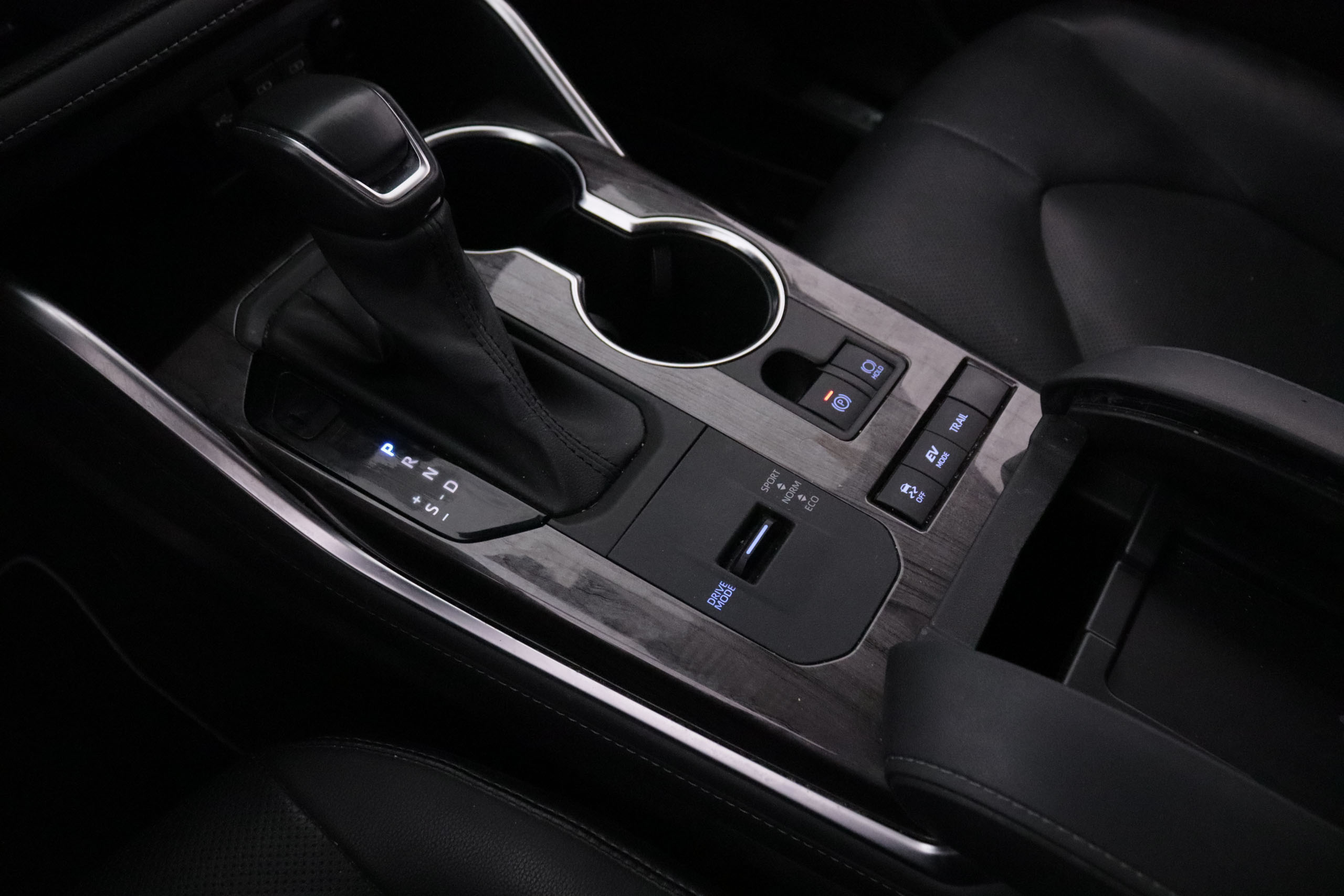 Toyota Highlander 2.5 HEV ADVANCE 4WD AUTO 7 PLAZAS 5P #IVA DEDUCIBLE, CUERO, PARKTRONIC - Foto 22