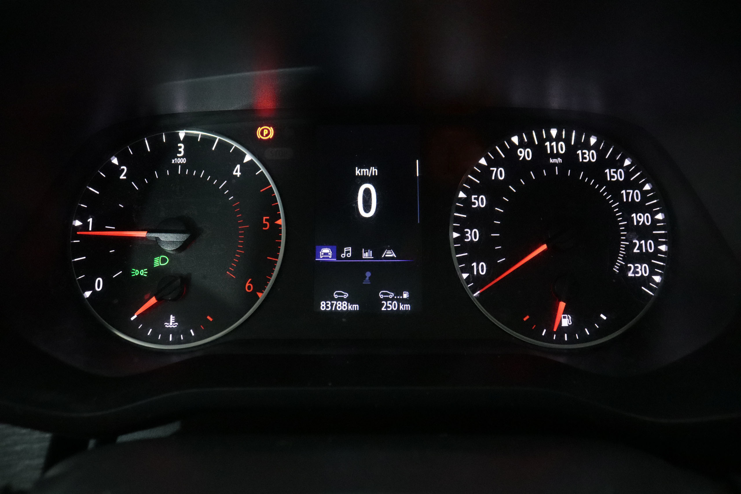 Renault Trafic FURGO L2H1 2.0 DCI GRAND CONFORT 130CV 3P VENTA SOLO PROFESIONALES #IVA DEDUCIBLE, PARKTRONIC foto 19