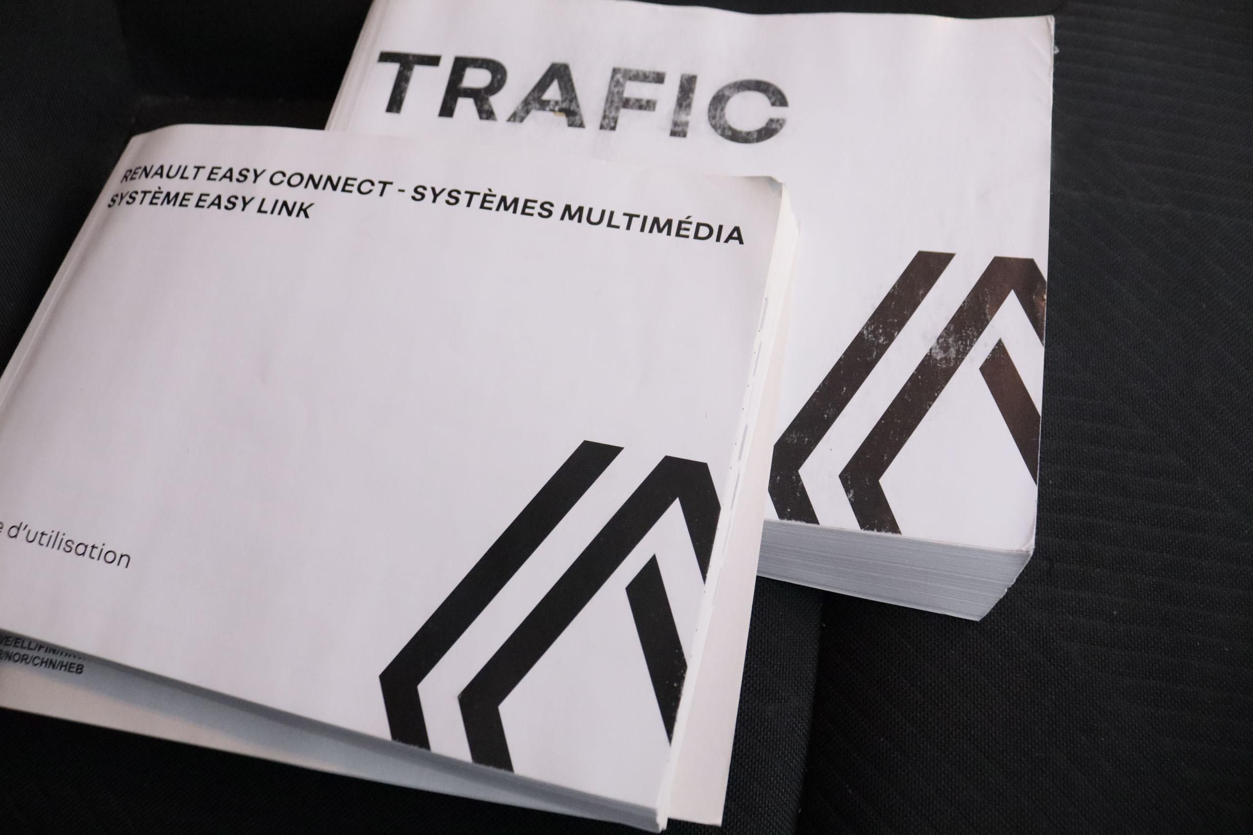 Renault Trafic FURGO L2H1 2.0 DCI GRAND CONFORT 130CV 3P VENTA SOLO PROFESIONALES #IVA DEDUCIBLE, PARKTRONIC foto 23