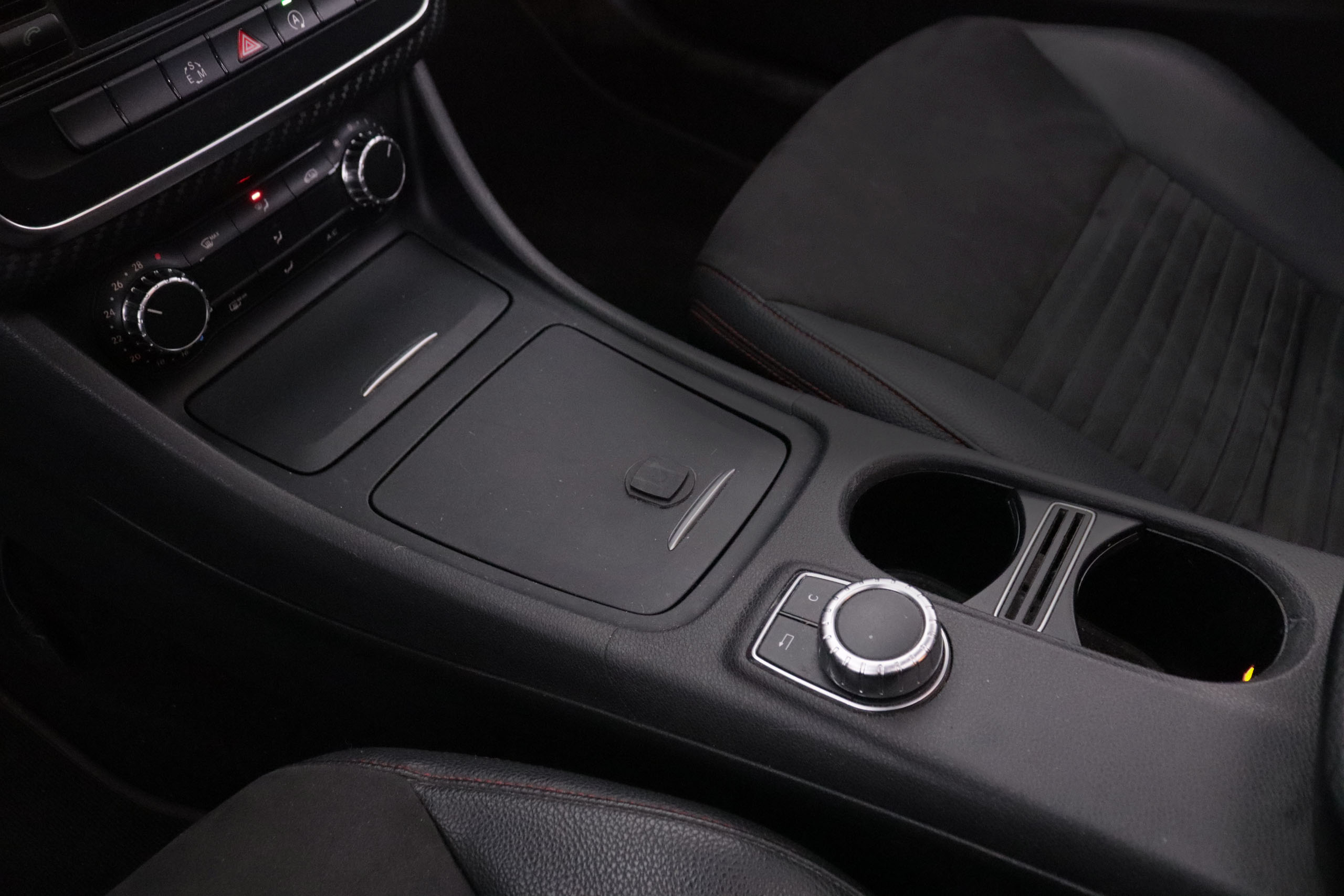 Mercedes-benz A 180 CLASE A A180 CDI AMG AUTO 109CV 5P #TECHO ELECTRICO, BLUETOOTH foto 20