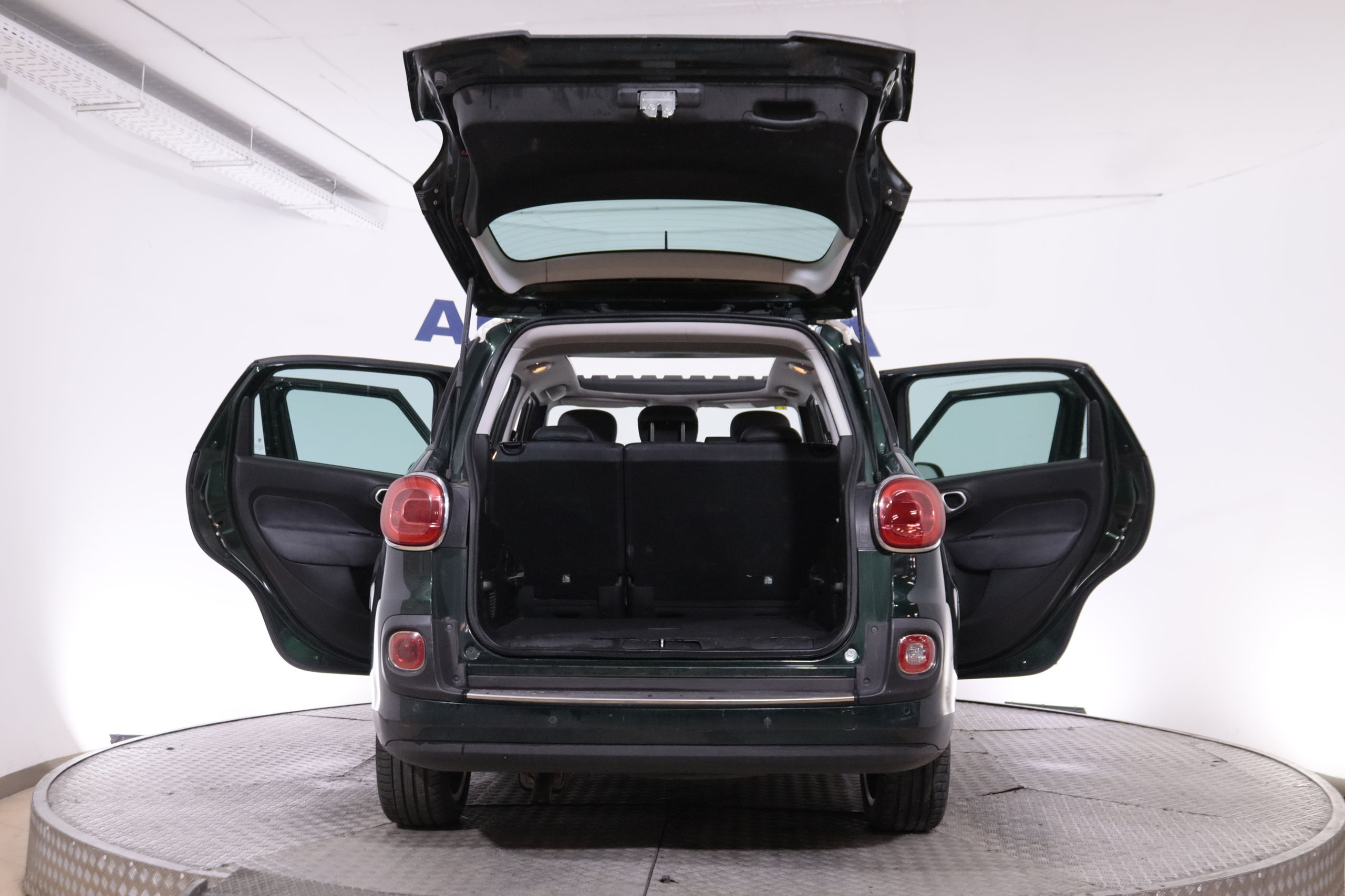 Fiat 500l 1.3 MJET LIVING AUTO 84CV 5P # CUERO, TECHO ELEC PANORAMICO, NAVY foto 11