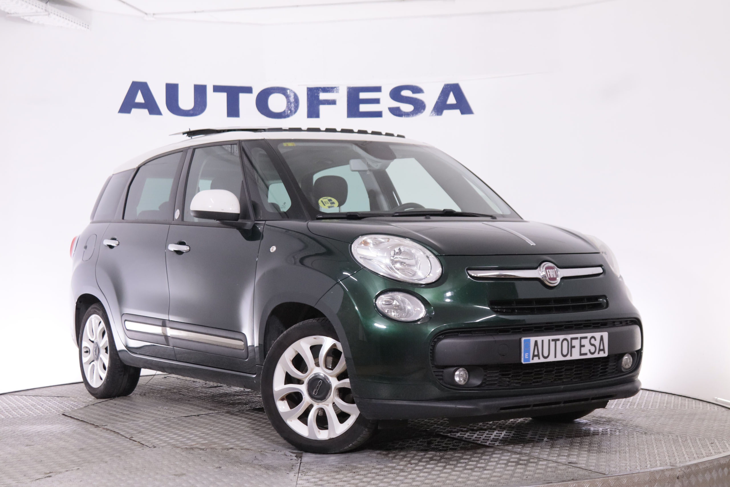 Fiat 500l 1.3 MJET LIVING AUTO 84CV 5P # CUERO, TECHO ELEC PANORAMICO, NAVY foto 3