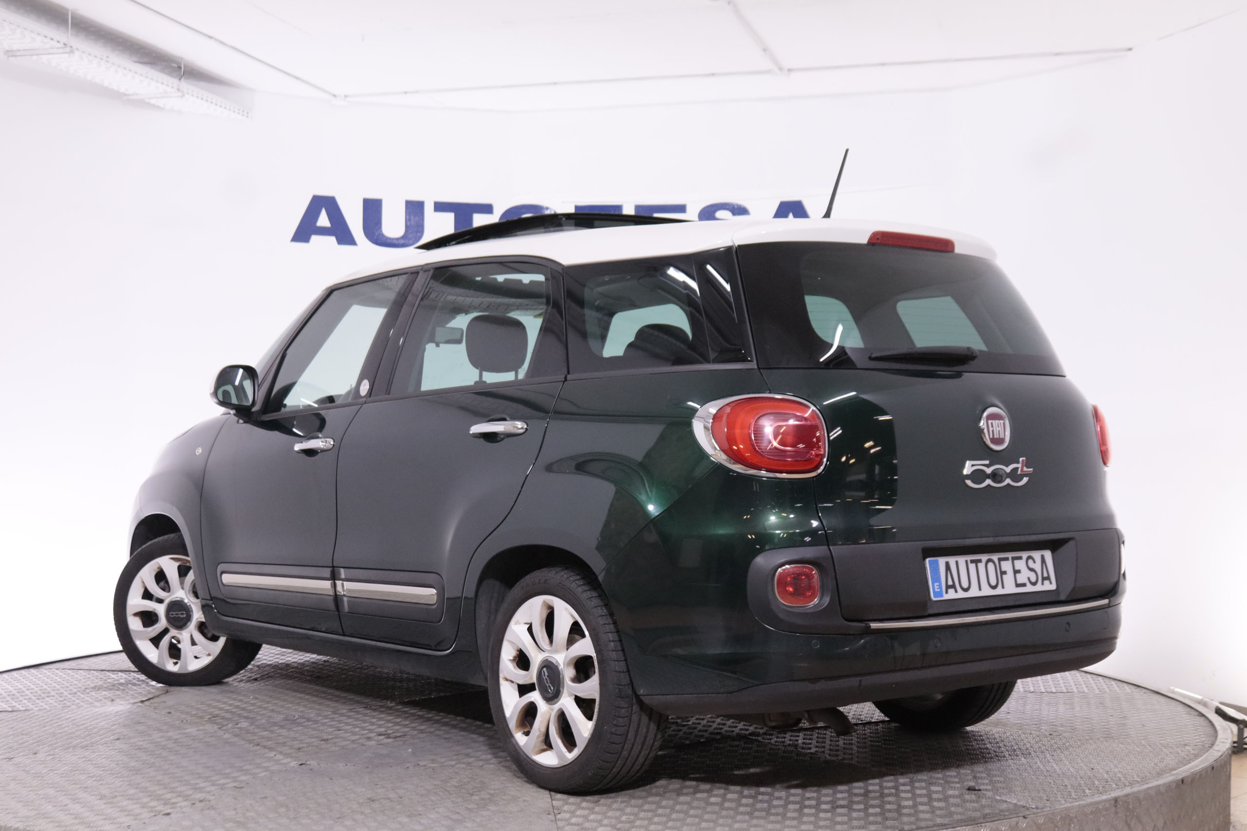 Fiat 500l 1.3 MJET LIVING AUTO 84CV 5P # CUERO, TECHO ELEC PANORAMICO, NAVY foto 5