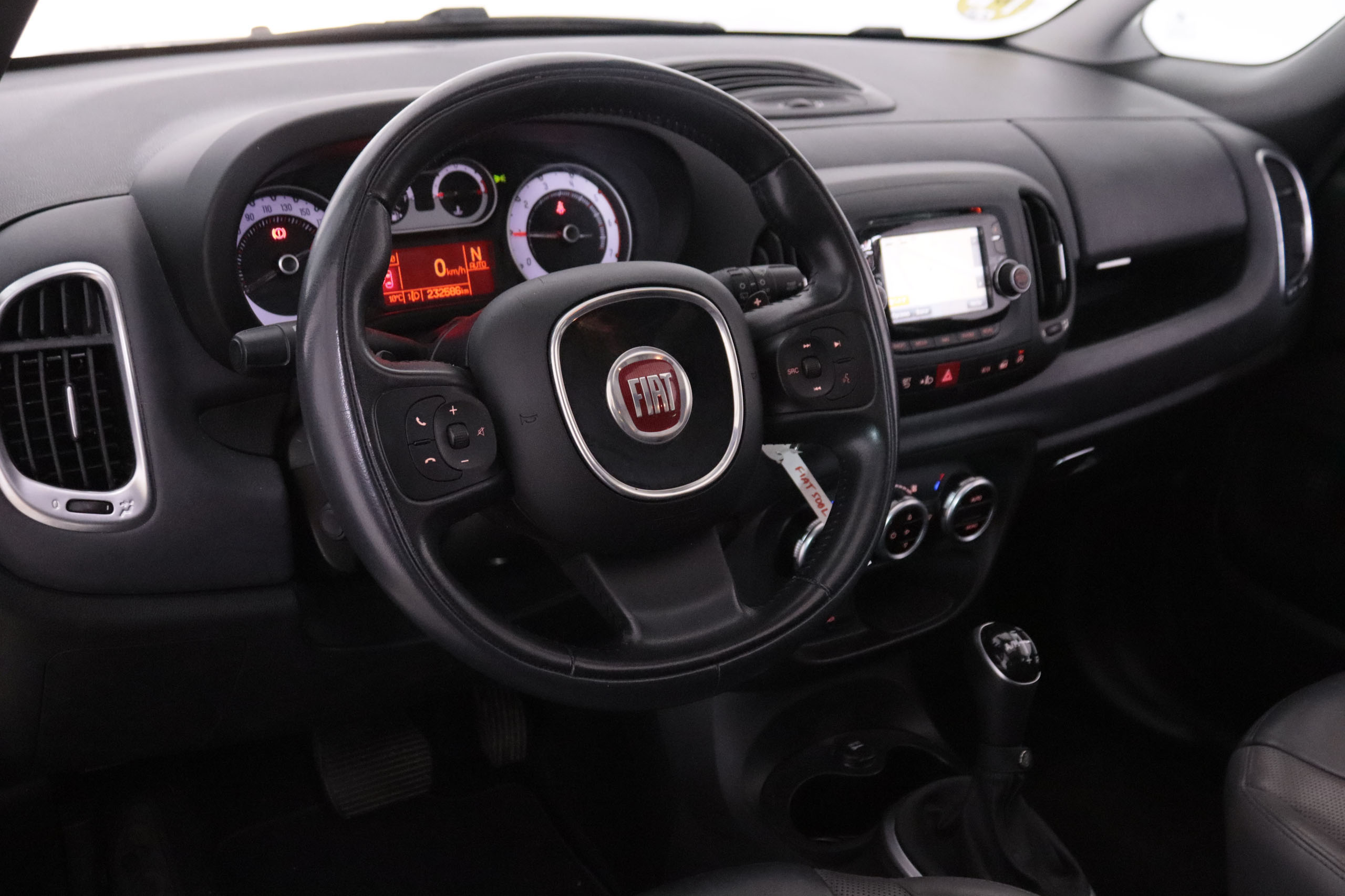 Fiat 500l 1.3 MJET LIVING AUTO 84CV 5P # CUERO, TECHO ELEC PANORAMICO, NAVY foto 15