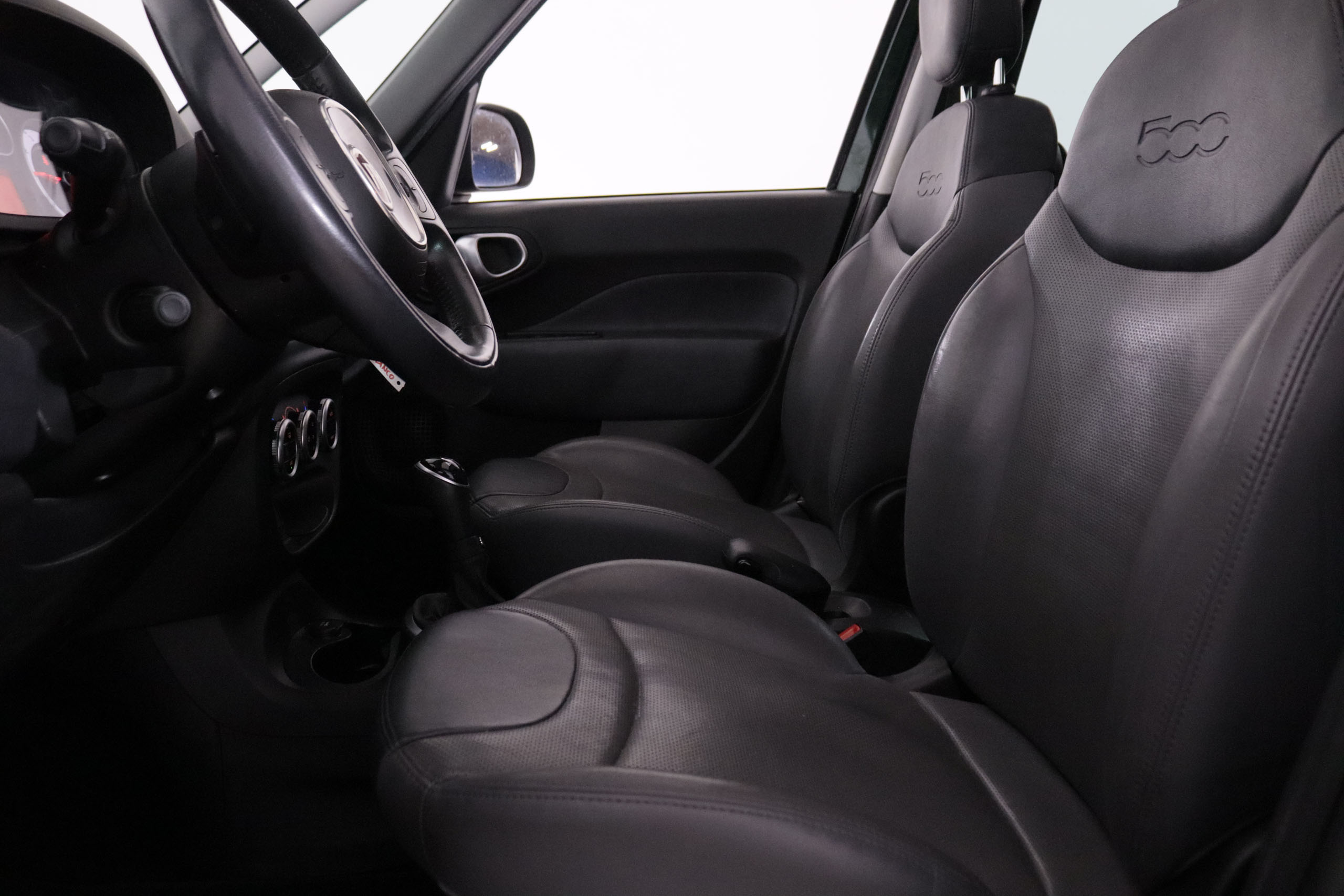 Fiat 500l 1.3 MJET LIVING AUTO 84CV 5P # CUERO, TECHO ELEC PANORAMICO, NAVY foto 24