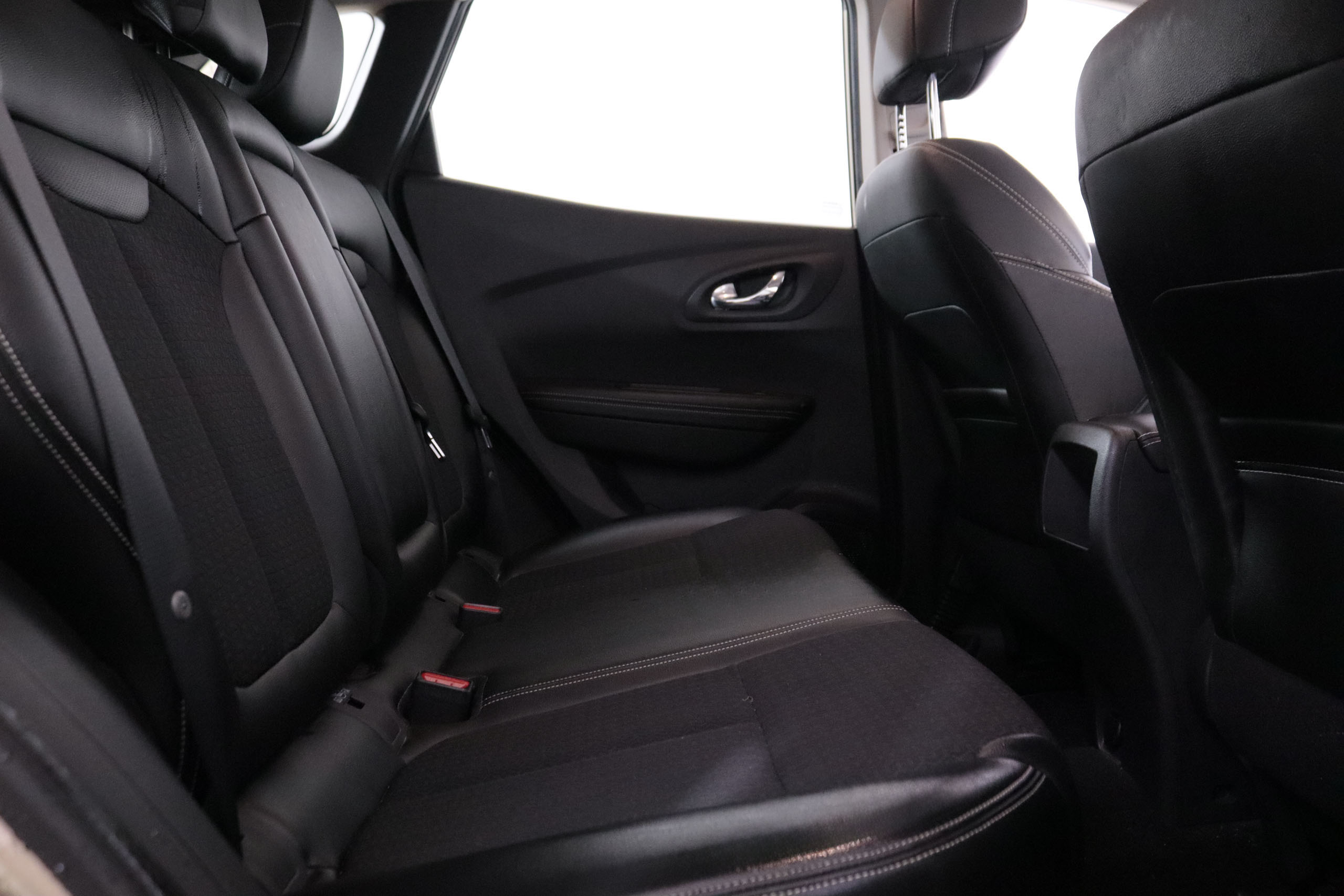 Renault Kadjar 1.2 TCE INTENS 130CV 5P # NAVY, PARKTRONIC foto 24