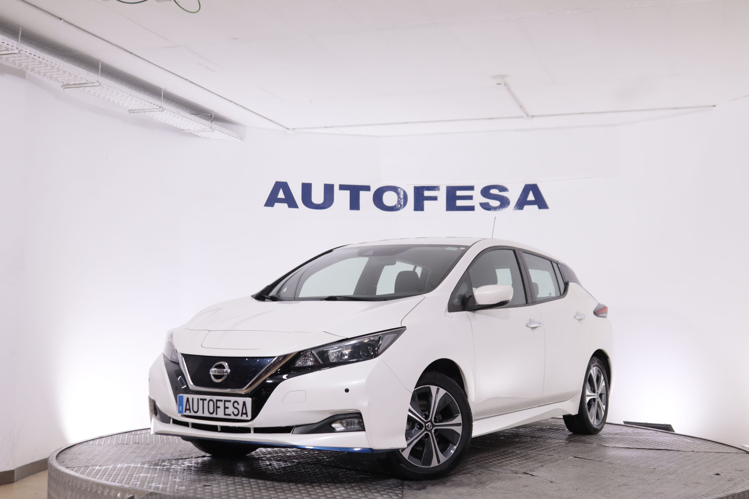 Nissan Leaf 62KWH E ACCENTA AUTO 217CV 5P # IVA DEDUCIBLE, NAVY, PARKTRONIC foto 1