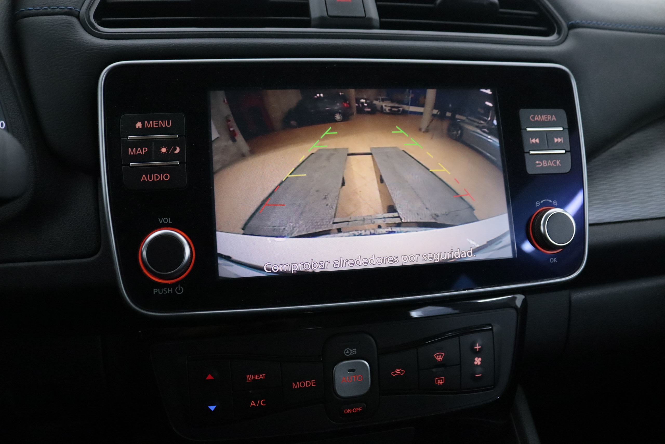 Nissan Leaf 62KWH E ACCENTA AUTO 217CV 5P # IVA DEDUCIBLE, NAVY, PARKTRONIC foto 20