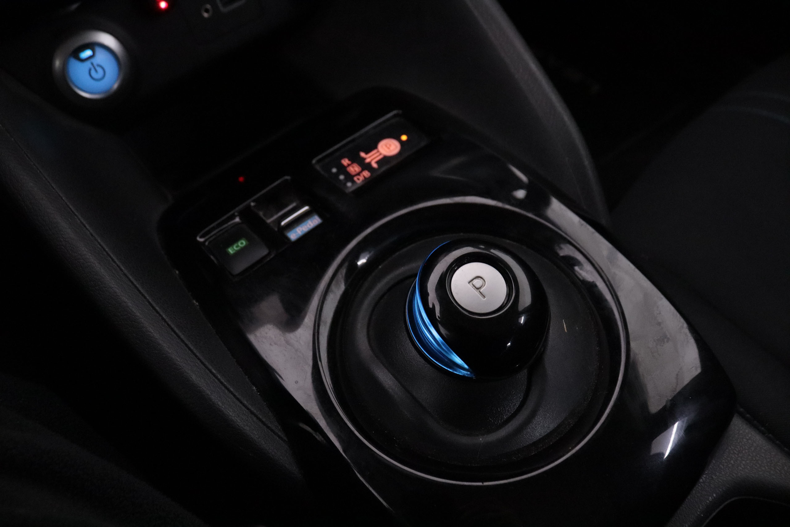 Nissan Leaf 62KWH E ACCENTA AUTO 217CV 5P # IVA DEDUCIBLE, NAVY, PARKTRONIC foto 22