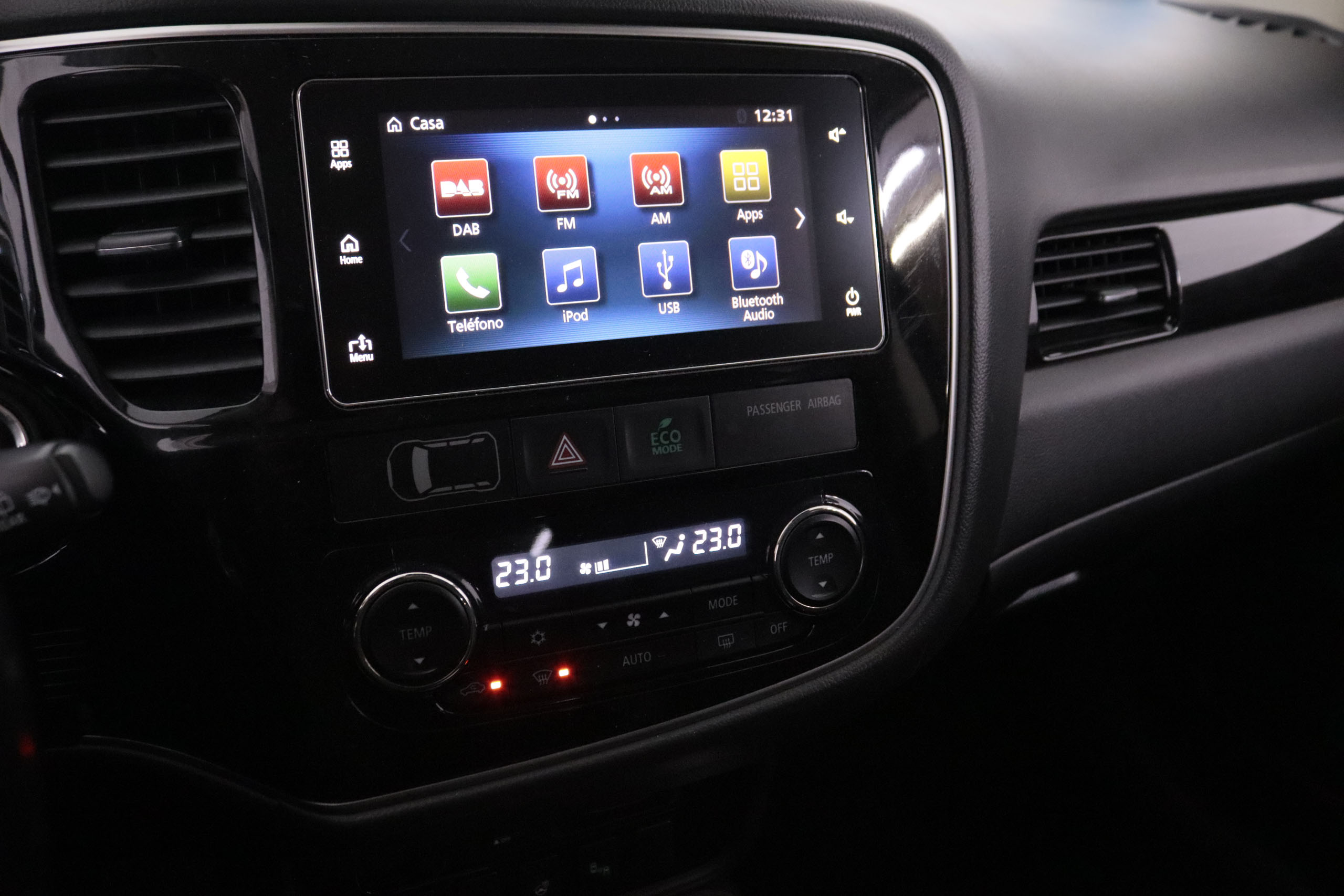 Mitsubishi Outlander 2.0 PHEV KAITEKI AUTO 4WD 203CV 5P # PARKTRONIC foto 19