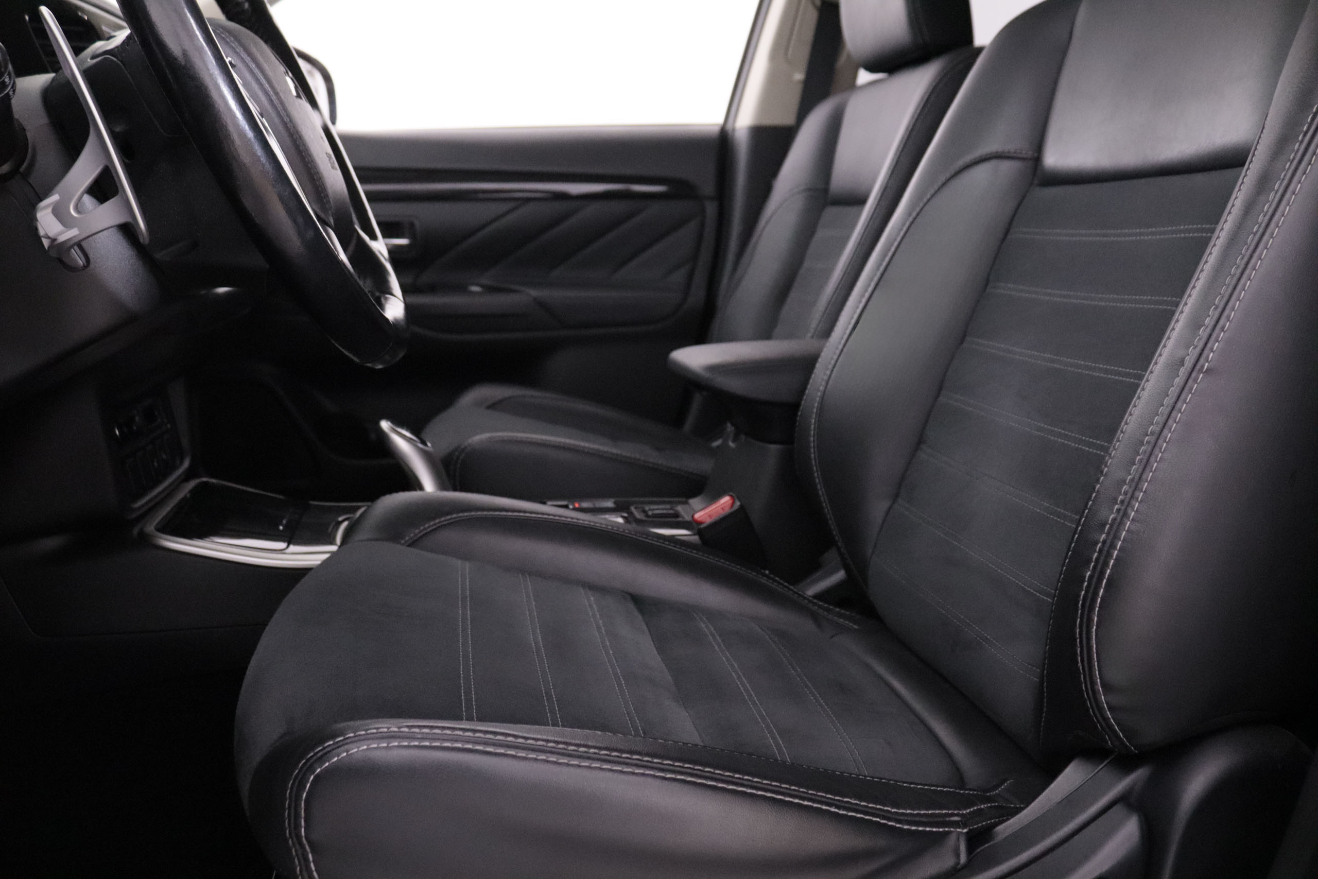 Mitsubishi Outlander 2.0 PHEV KAITEKI AUTO 4WD 203CV 5P # PARKTRONIC foto 25