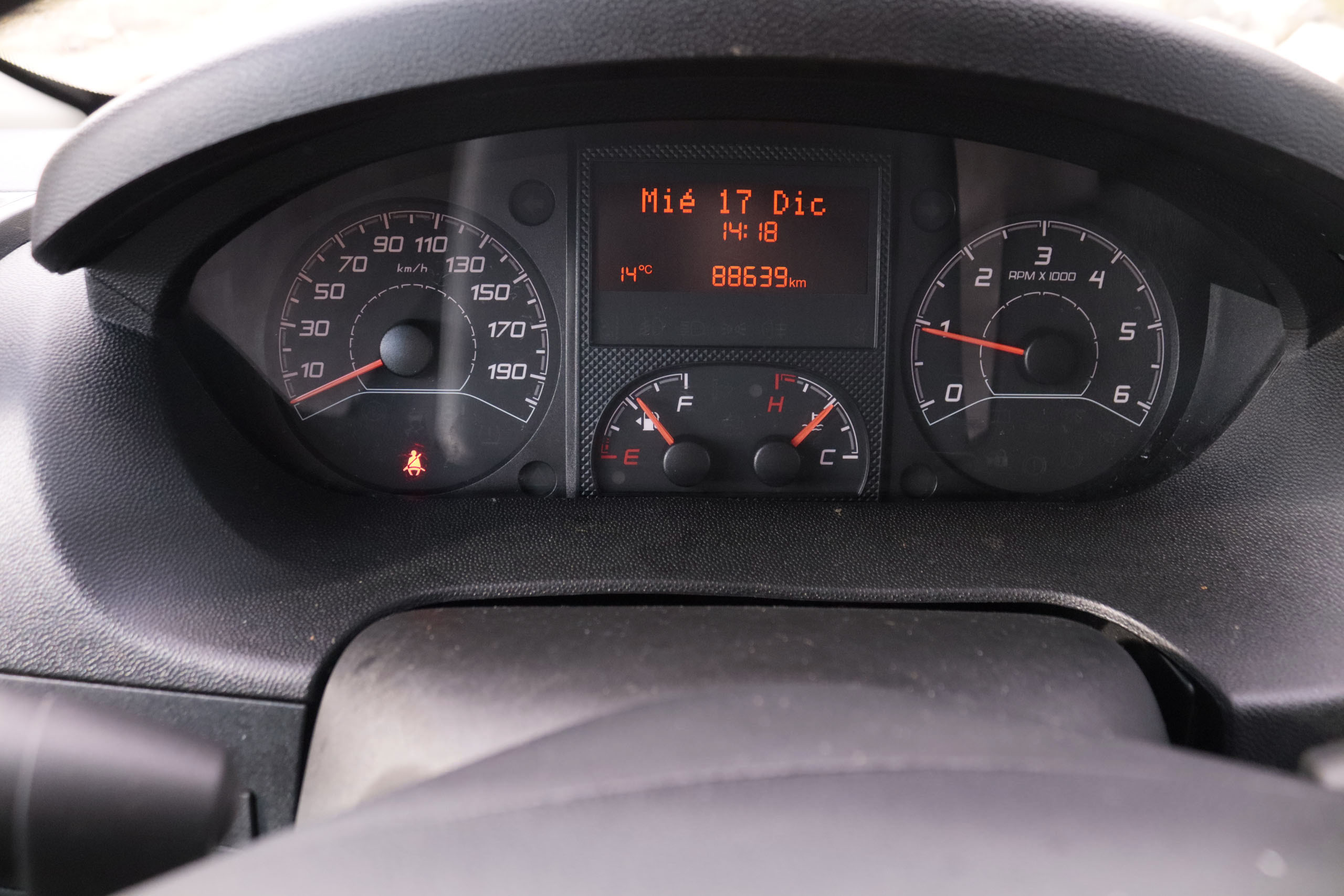 Citroen Jumper FURGO L1H1 2.0 BLUEHDI 120CV 4P VENTA SOLO PROFESIONALES # IVA DEDUCIBLE, BLUETOOTH foto 17