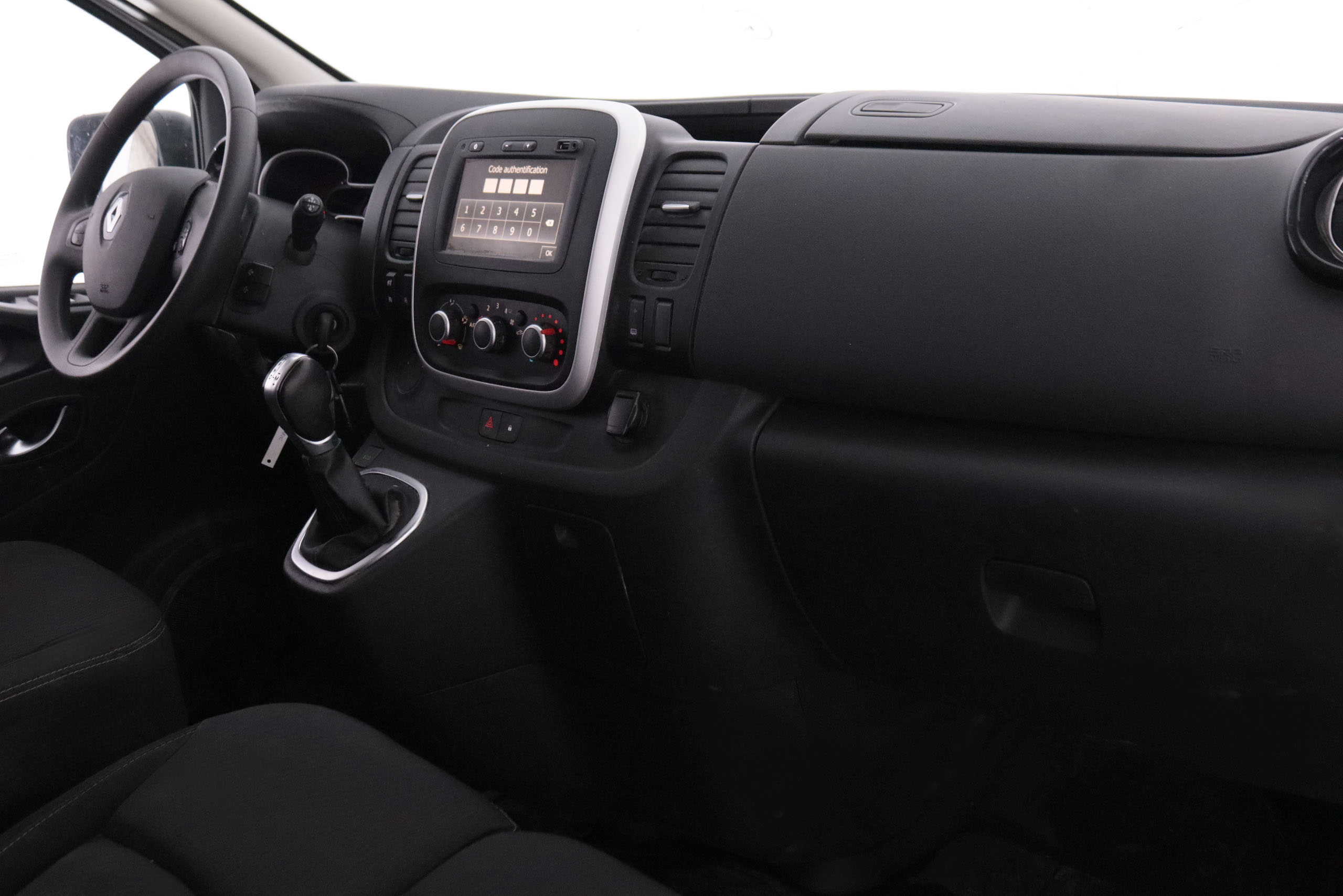 Renault Trafic FURGO L2H1 2.0 DCI GRAND CONFORT AUTO 145CV 3P VENTA SOLO PROFESIONALES #IVA DEDUCIBLE, PARKTRONIC foto 15