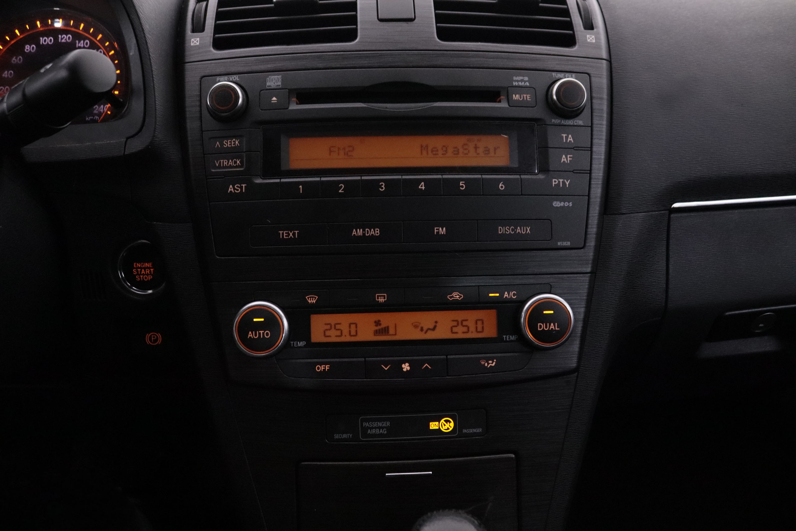 Toyota Avensis 2.2 DCAT SD AUTO 150CV 4P # IVA DEDUCIBLE foto 20