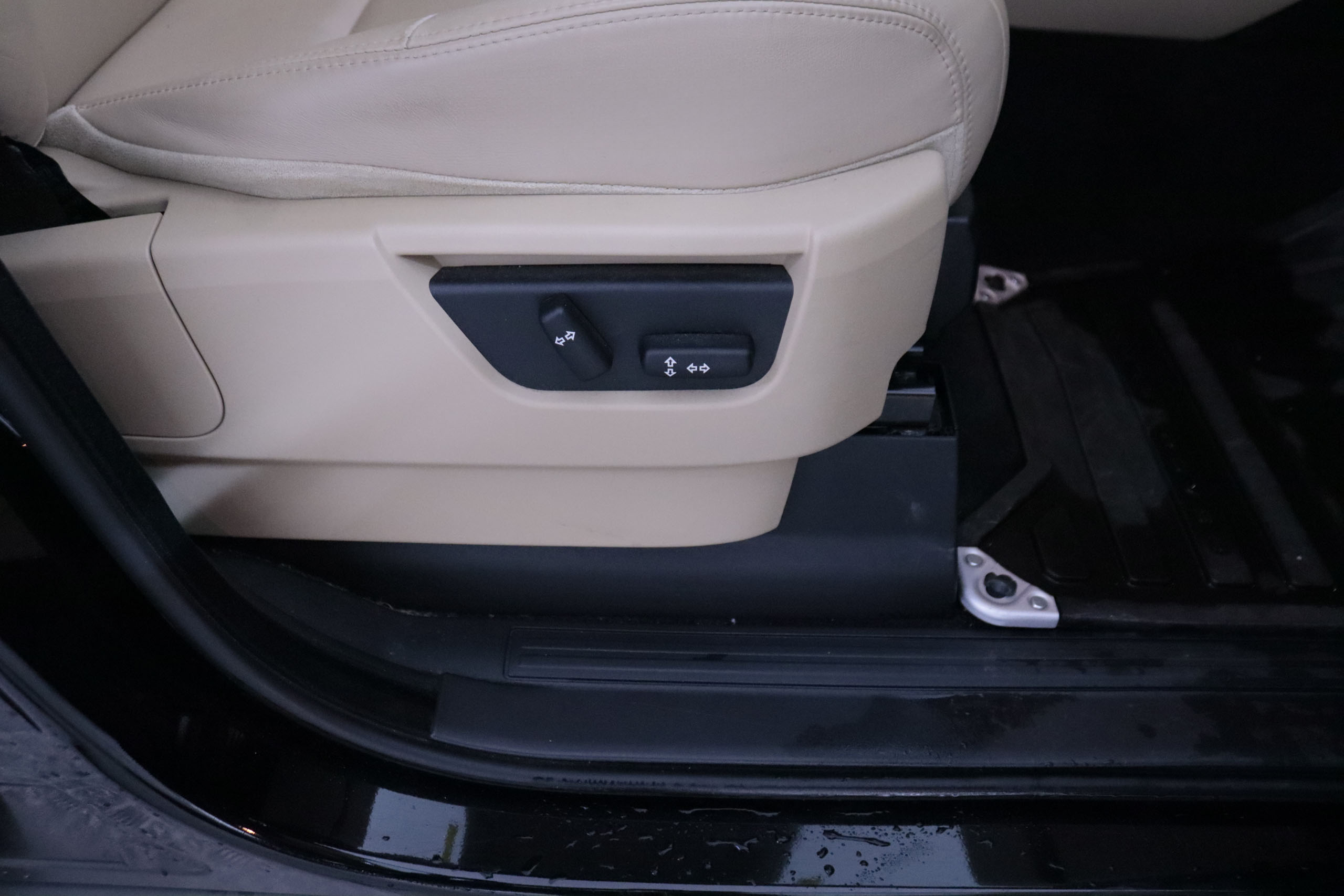 Land Rover Range Rover Sport 3.6 TDV8 HSE 4X4 AUTO 272CV 5P #CUERO, TECHO ELECTRICO, NAVY, PARKTRONIC foto 24